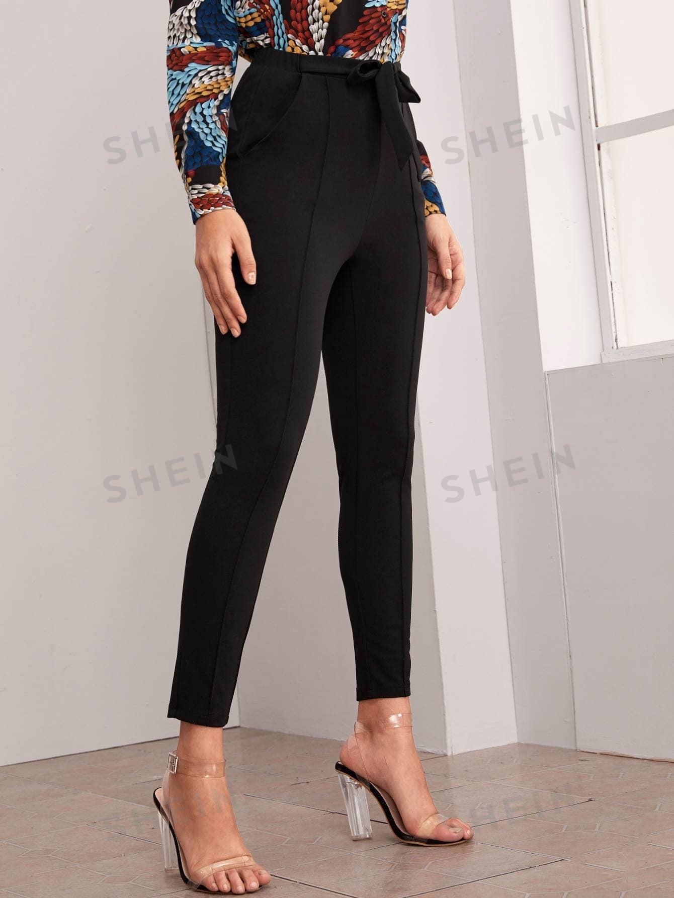 Privé Belted Self-Tie Black Skinny Pants