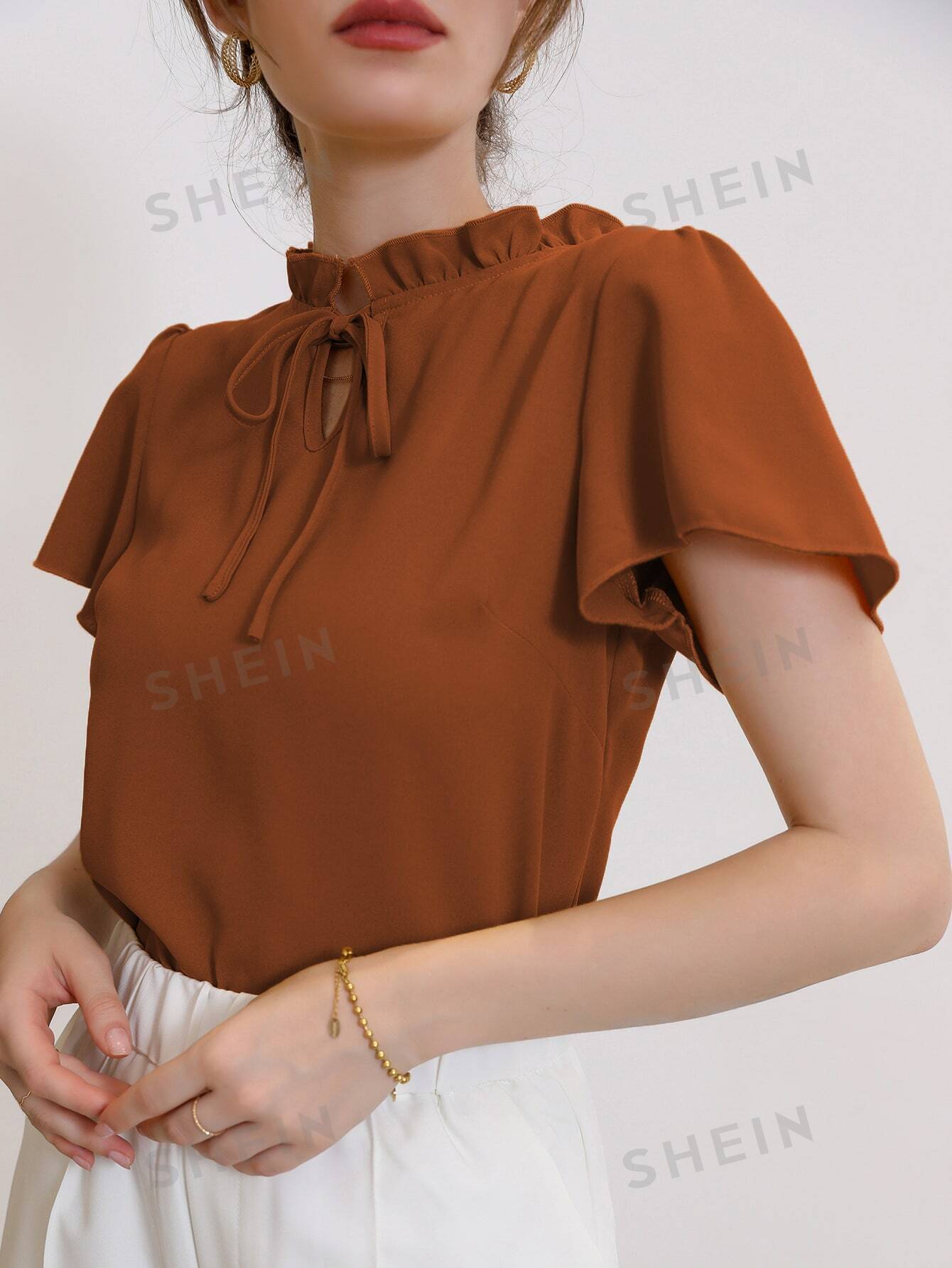 Mulvari Tie Neck Puff Sleeve Blouse