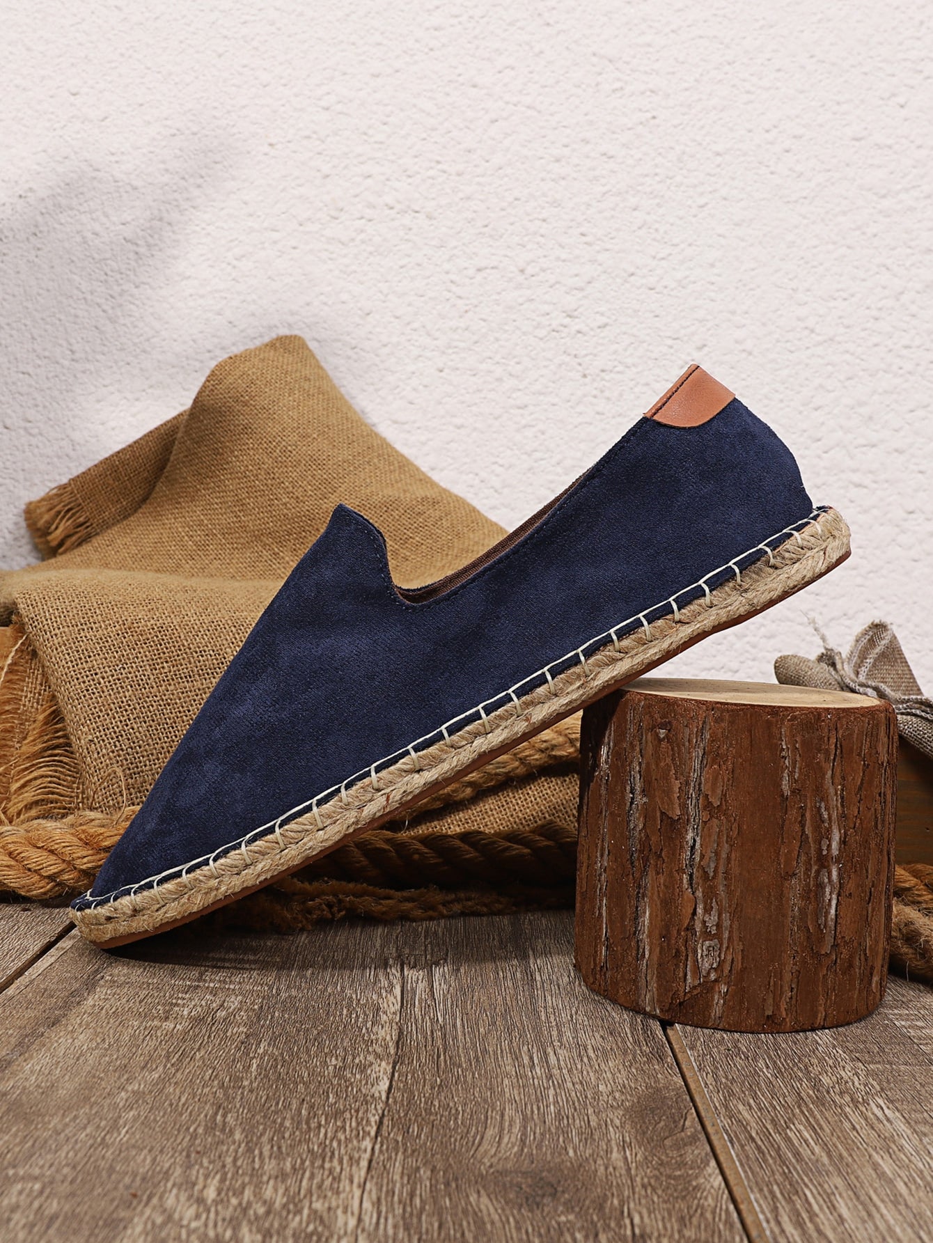 Vintage Hand-stitched Loafers Canvas Shoes, Men's Casual Shoes Made Of Natural Woven Rope And Classic Fashionable Design