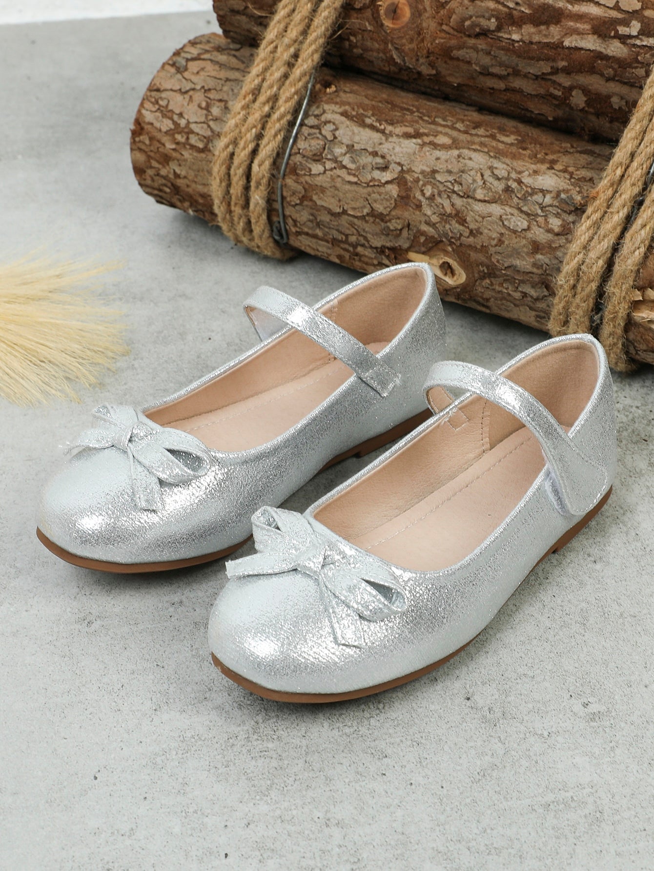 Girls Metallic Bow Decor Mary Jane Flats