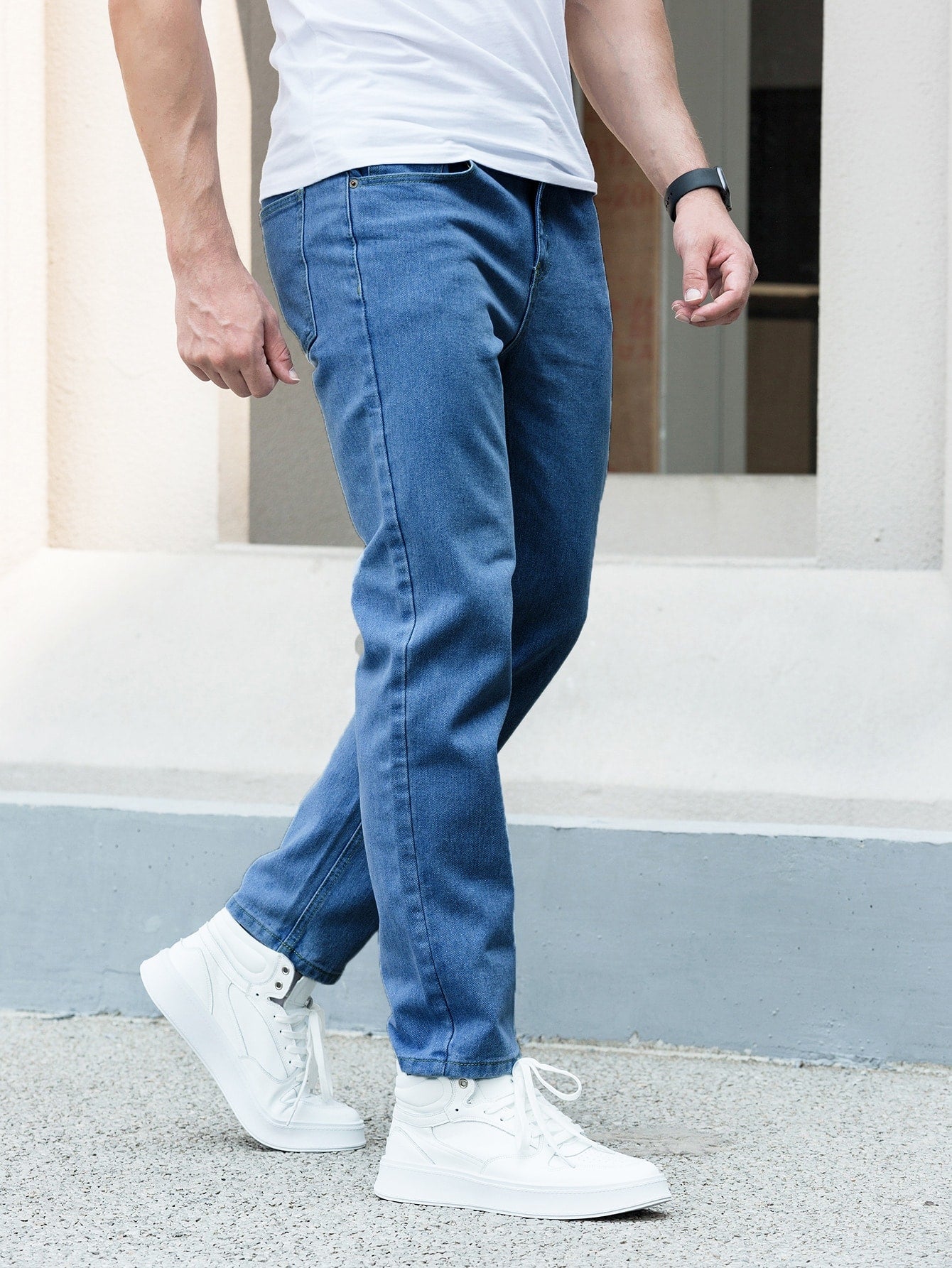 Men Cotton Slant Pocket Straight Leg Jeans