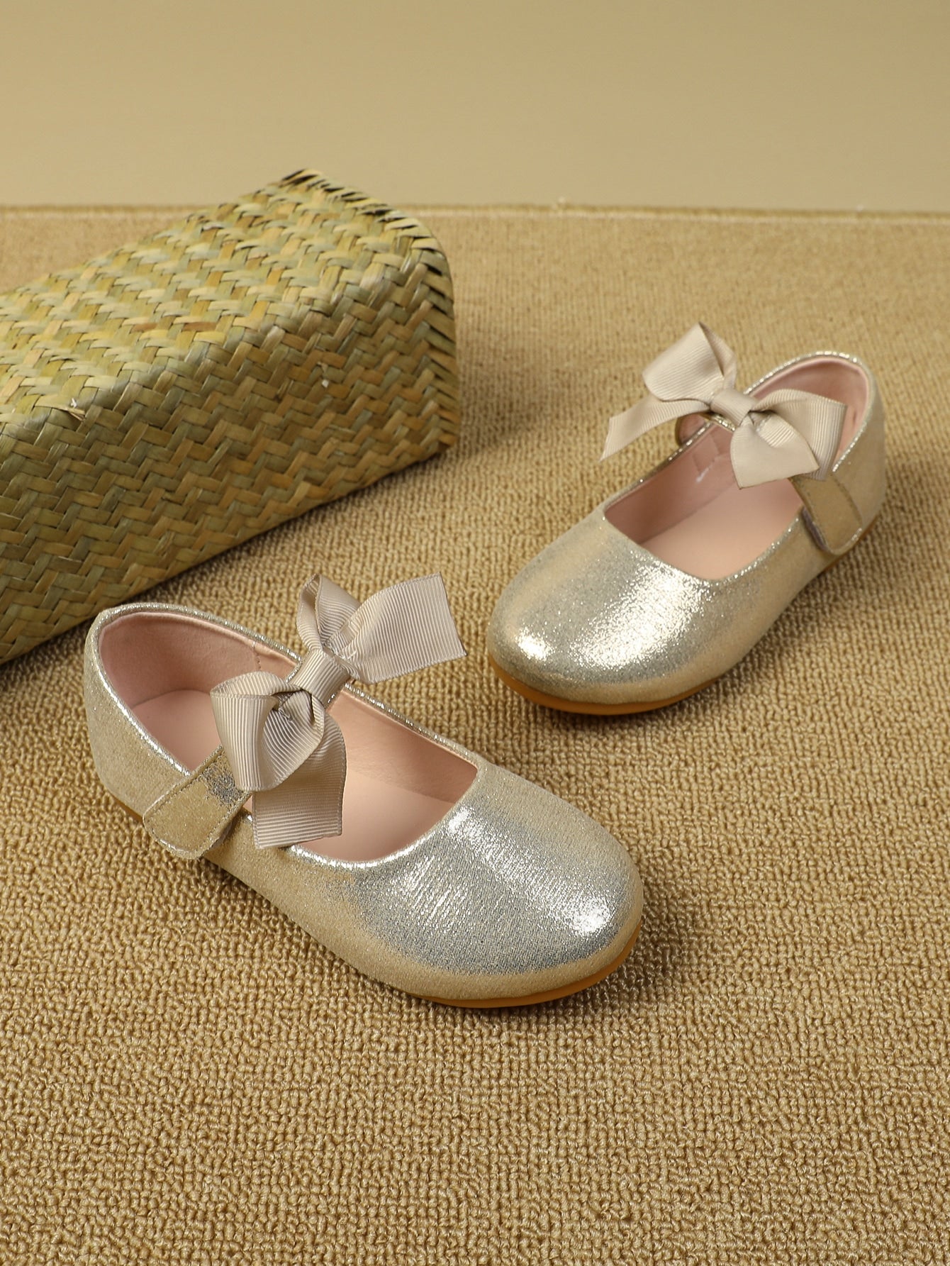 Girls Metallic Bow Decor Hook-and-loop Fastener Flats, Preppy Mary Jane Flats For Outdoor