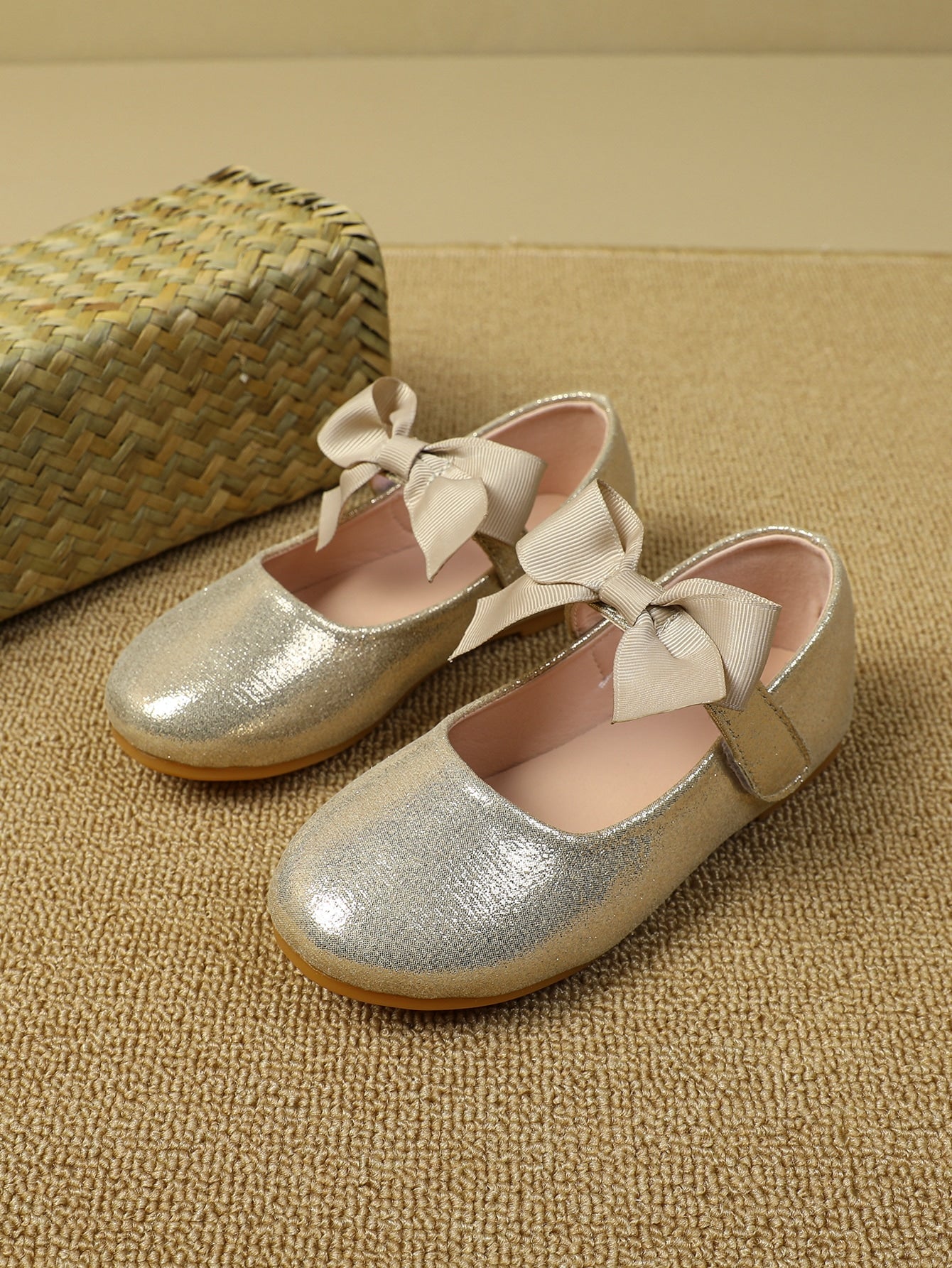 Girls Metallic Bow Decor Hook-and-loop Fastener Flats, Preppy Mary Jane Flats For Outdoor