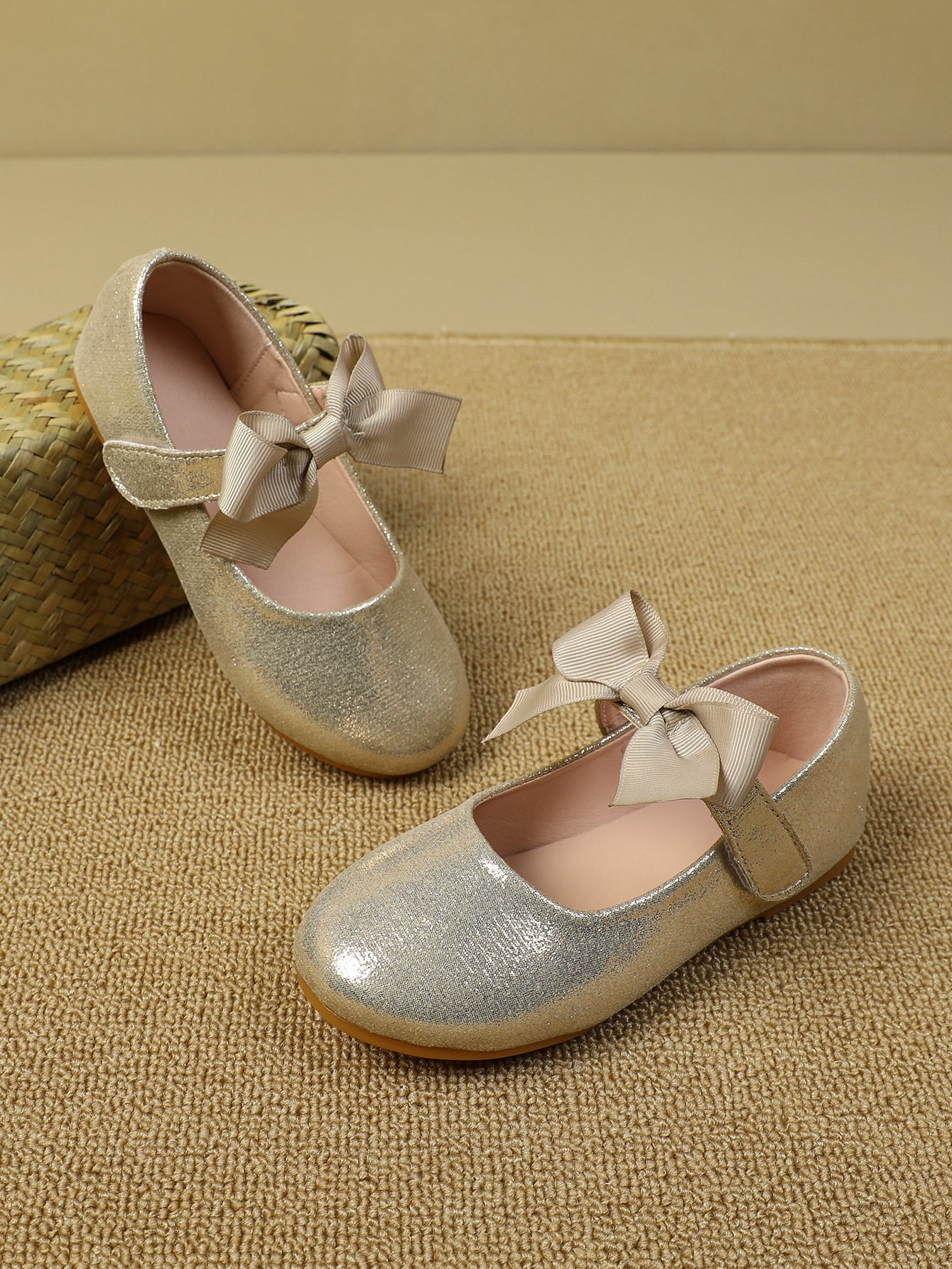 Girls Metallic Bow Decor Hook-and-loop Fastener Flats, Preppy Mary Jane Flats For Outdoor