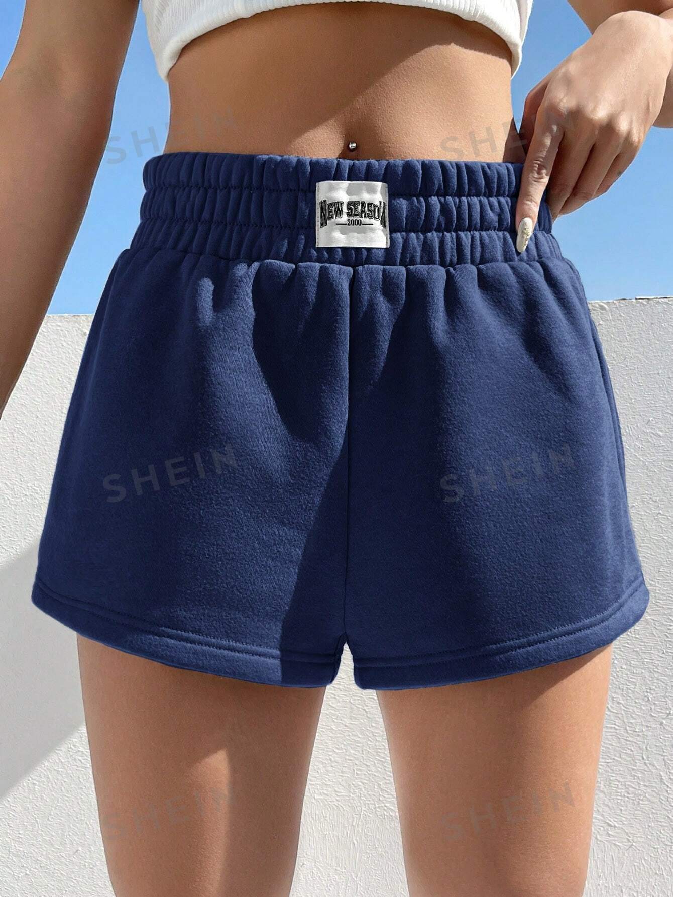 EZwear Letter Patched Detail Elastic Waist Shorts