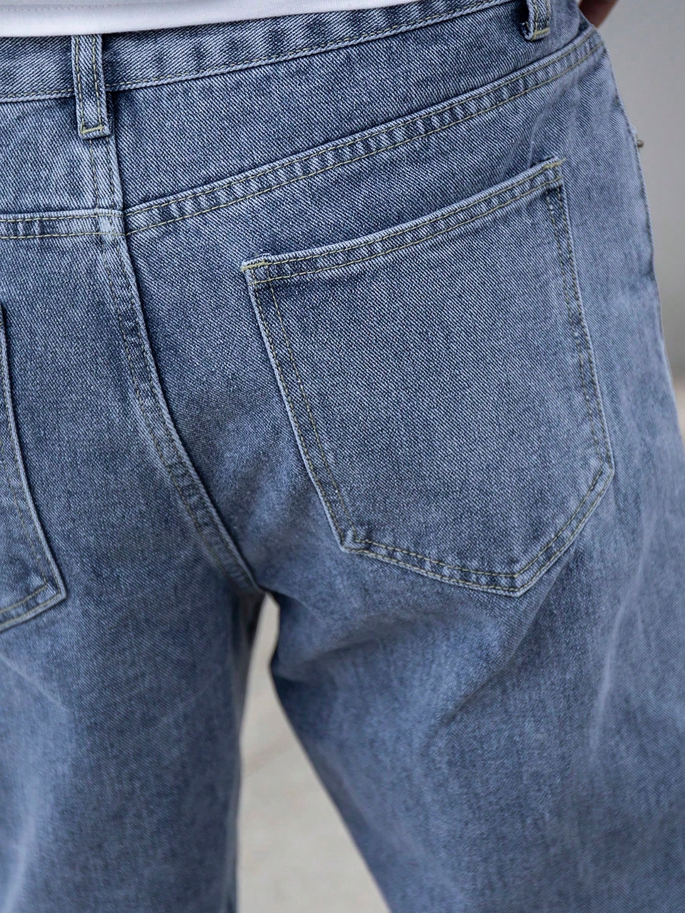 Men Slant Pocket Straight Leg Jeans