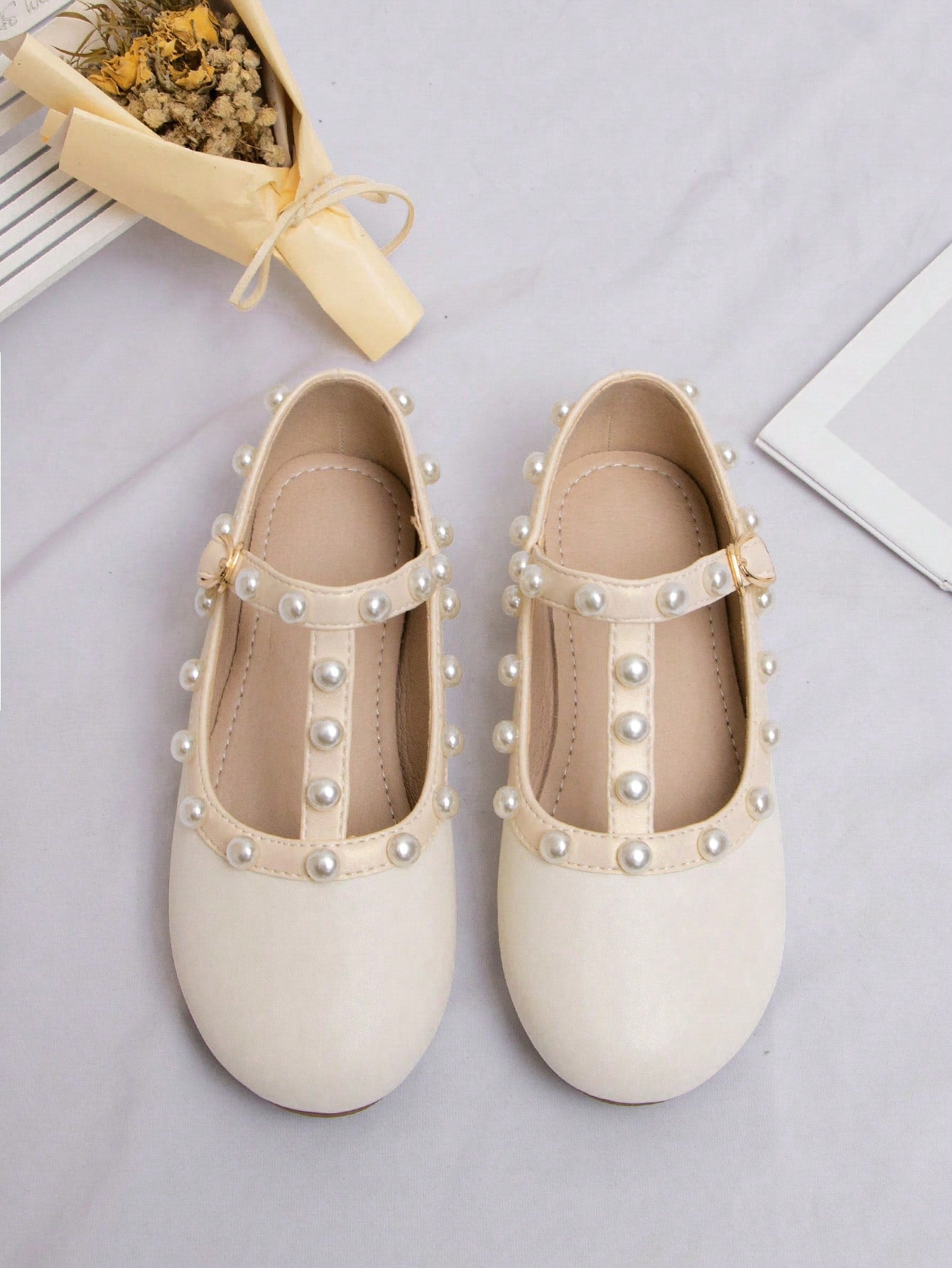 Girls Faux Pearl Decor T-strap Fashionable Mary Jane Flats For Outdoor