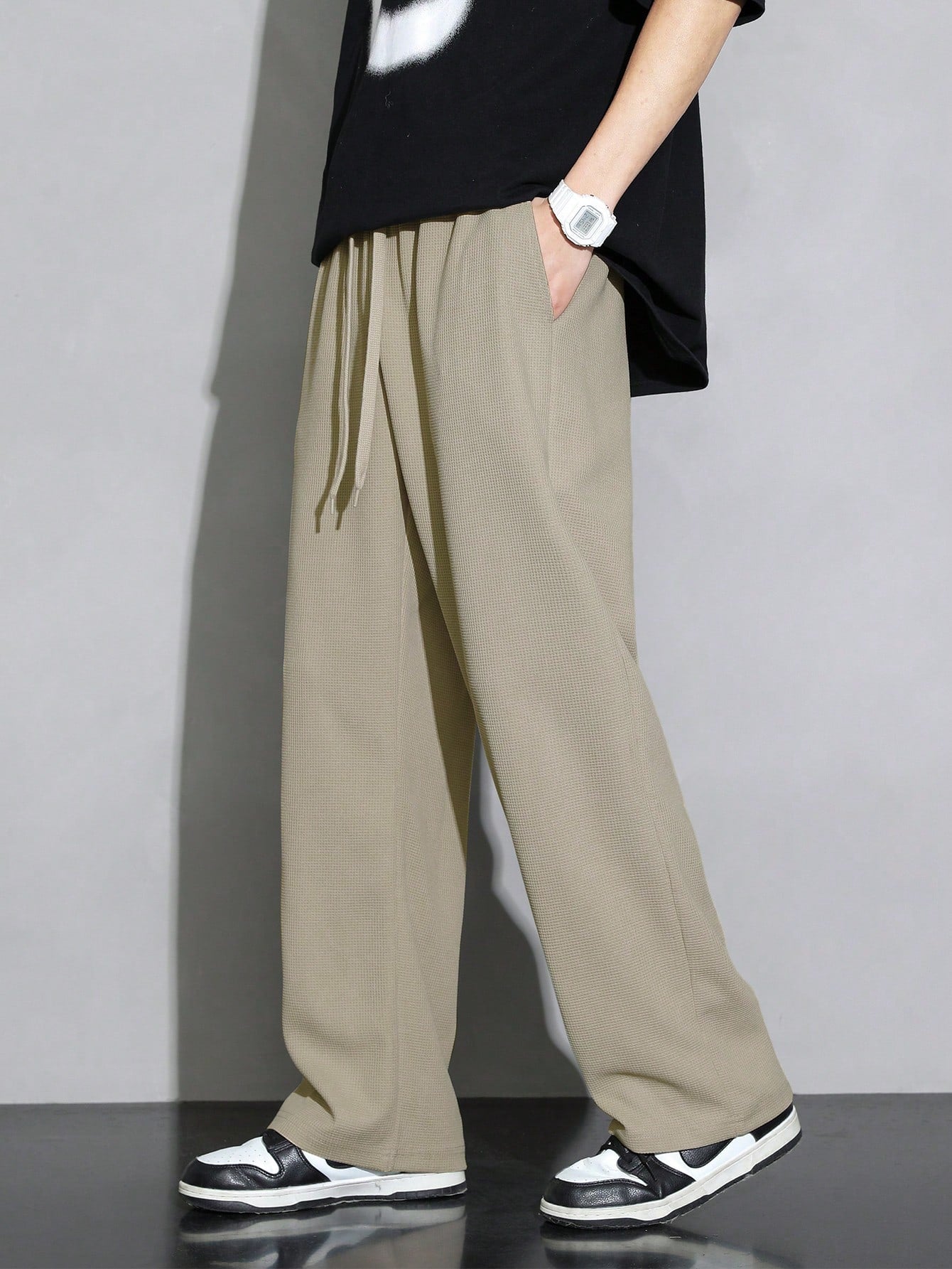 Men Drawstring Waist Straight Leg Pants