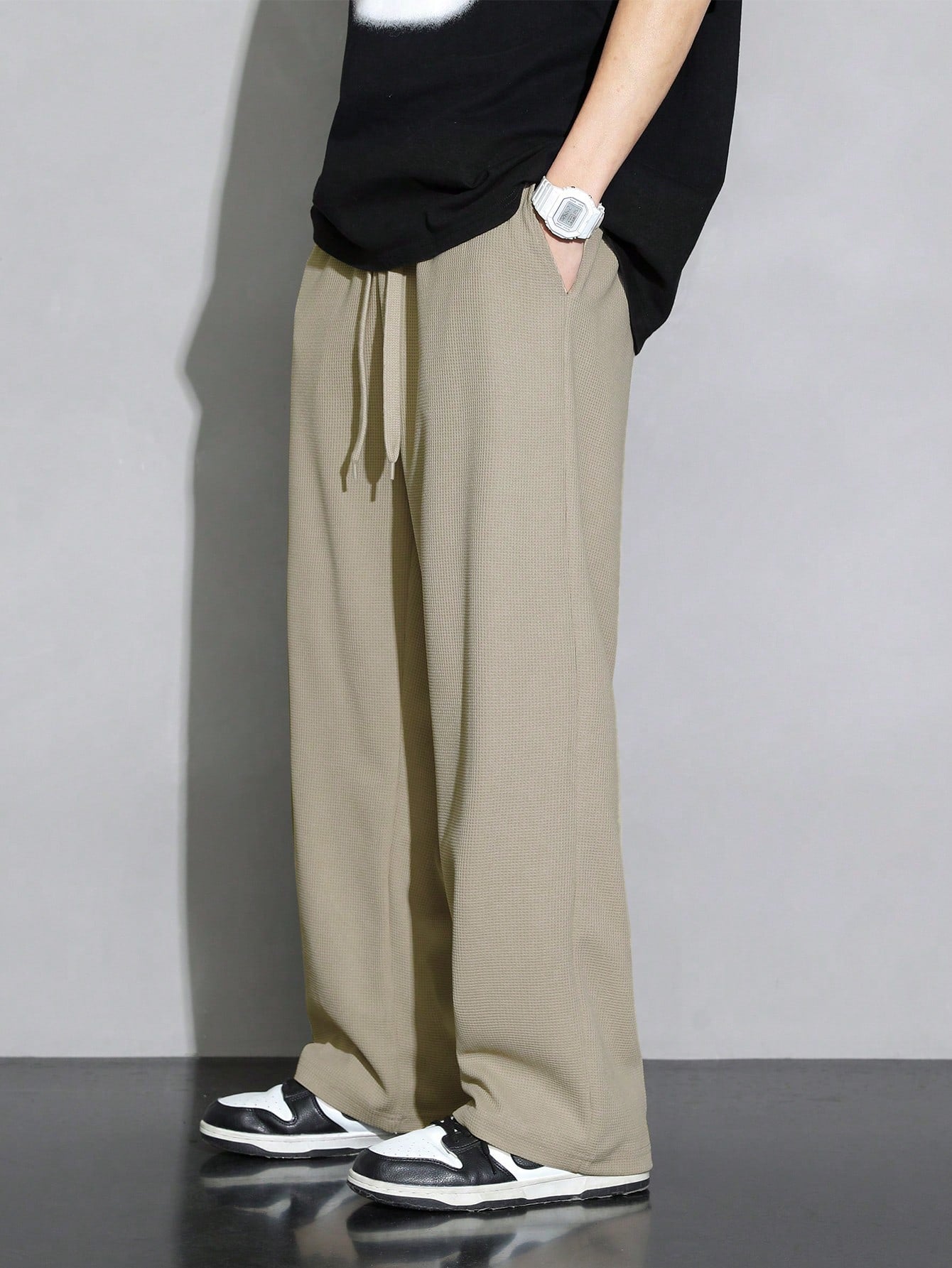 Men Drawstring Waist Straight Leg Pants