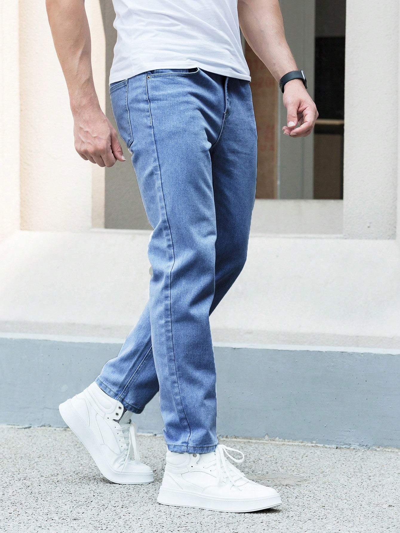 Men Cotton Slant Pocket Straight Leg Jeans