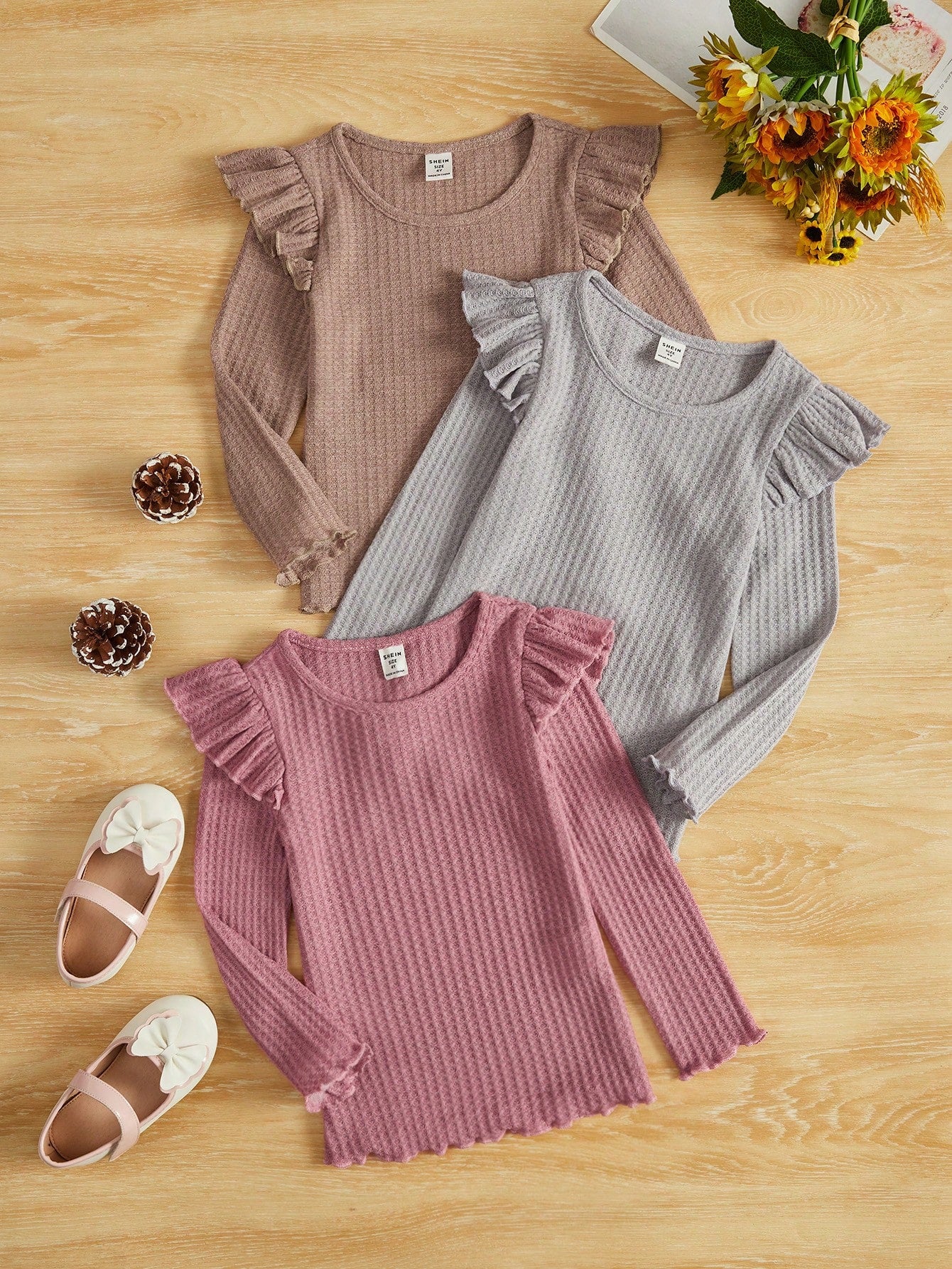 Young Girl Pack Of 3 Solid Color Round Neck Long Sleeve Ruffle Hem T-Shirts , Suitable For Autumn