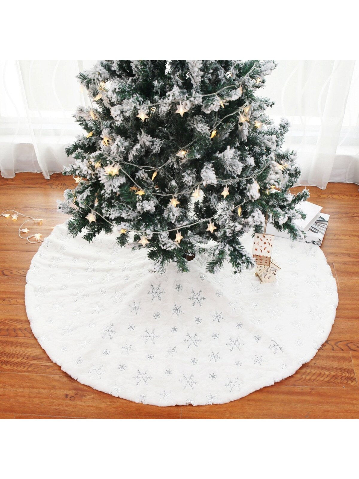 1pc Silver Snowflake Design Christmas Tree Skirt For Holiday Party Decoration