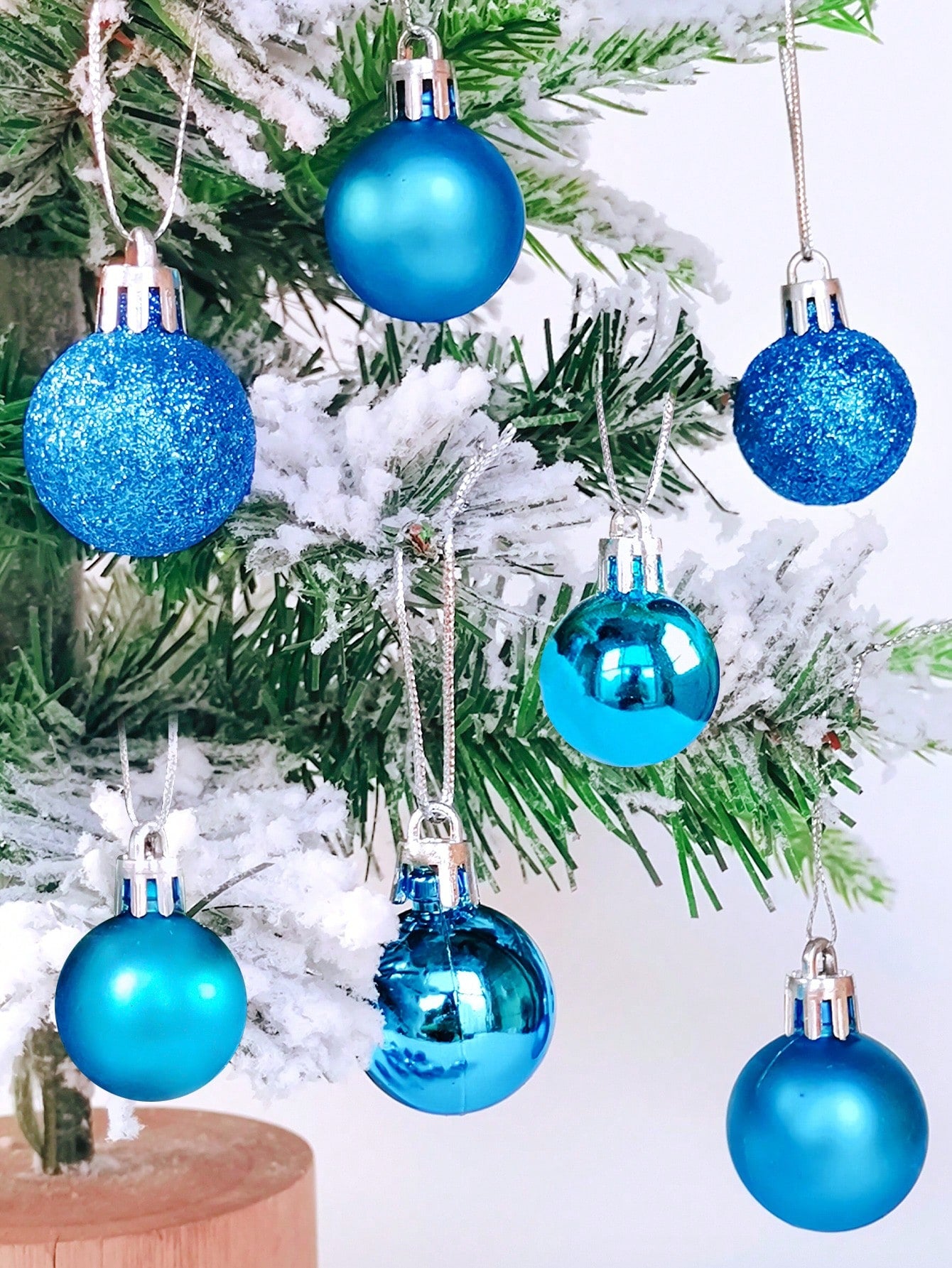 24pcs Blue Christmas Ball Ornament Set, Christmas Tree Decoration Hanging Pendants For Holiday Parties, Wreaths,Christmas