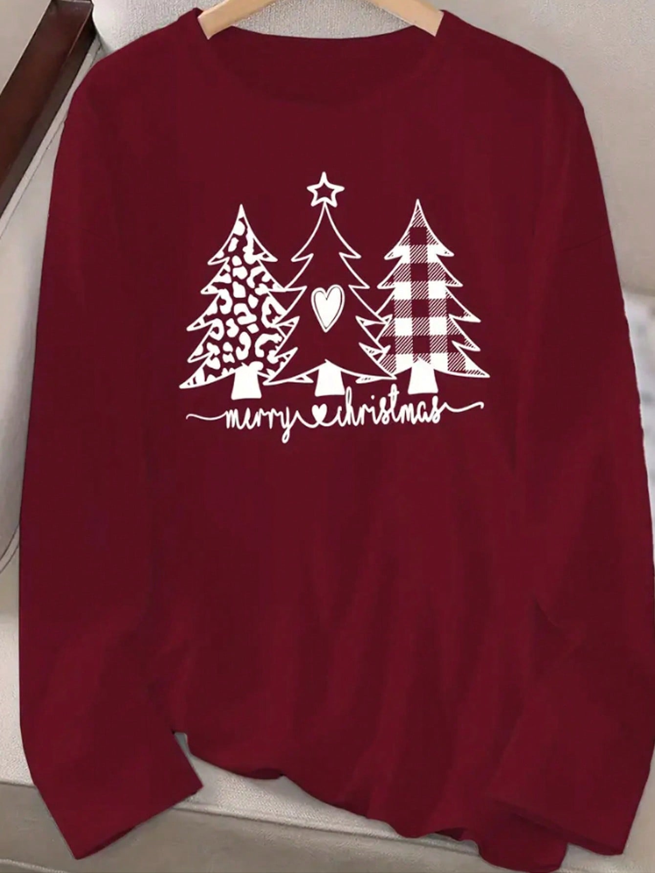 EZwear Christmas Print Drop Shoulder Tee