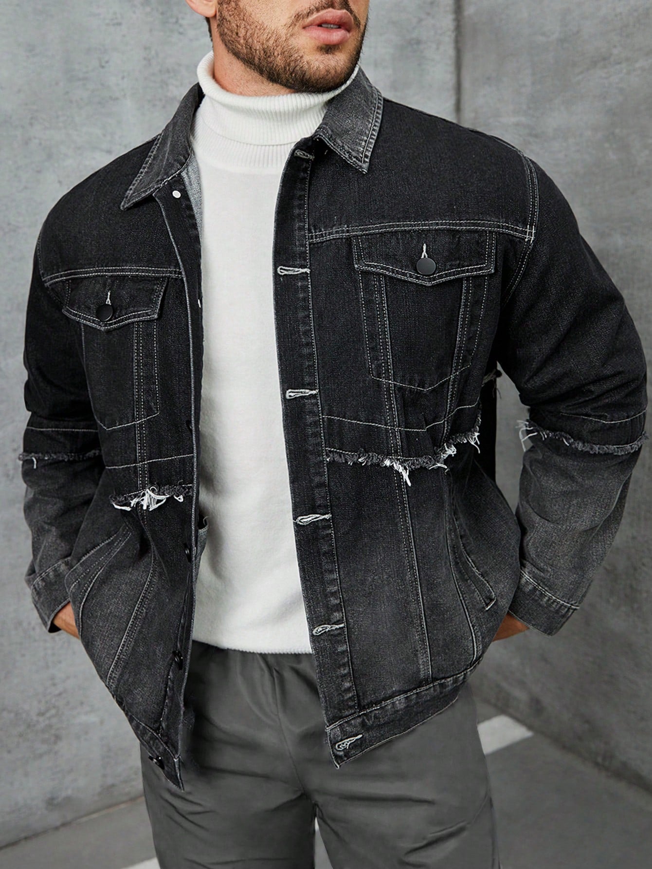 Manfinity LEGND Oversize Men's Frayed Trim Flap Pocket Detail Denim Jacket