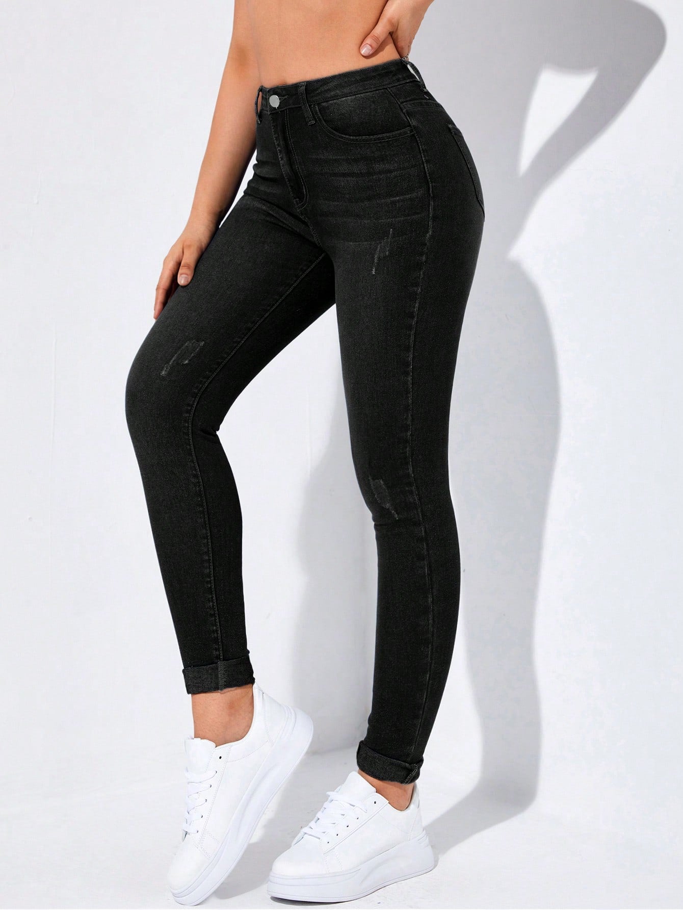 EZwear High-Waisted Button-Embellished Skinny Stretch Distressed Y2K Jeans