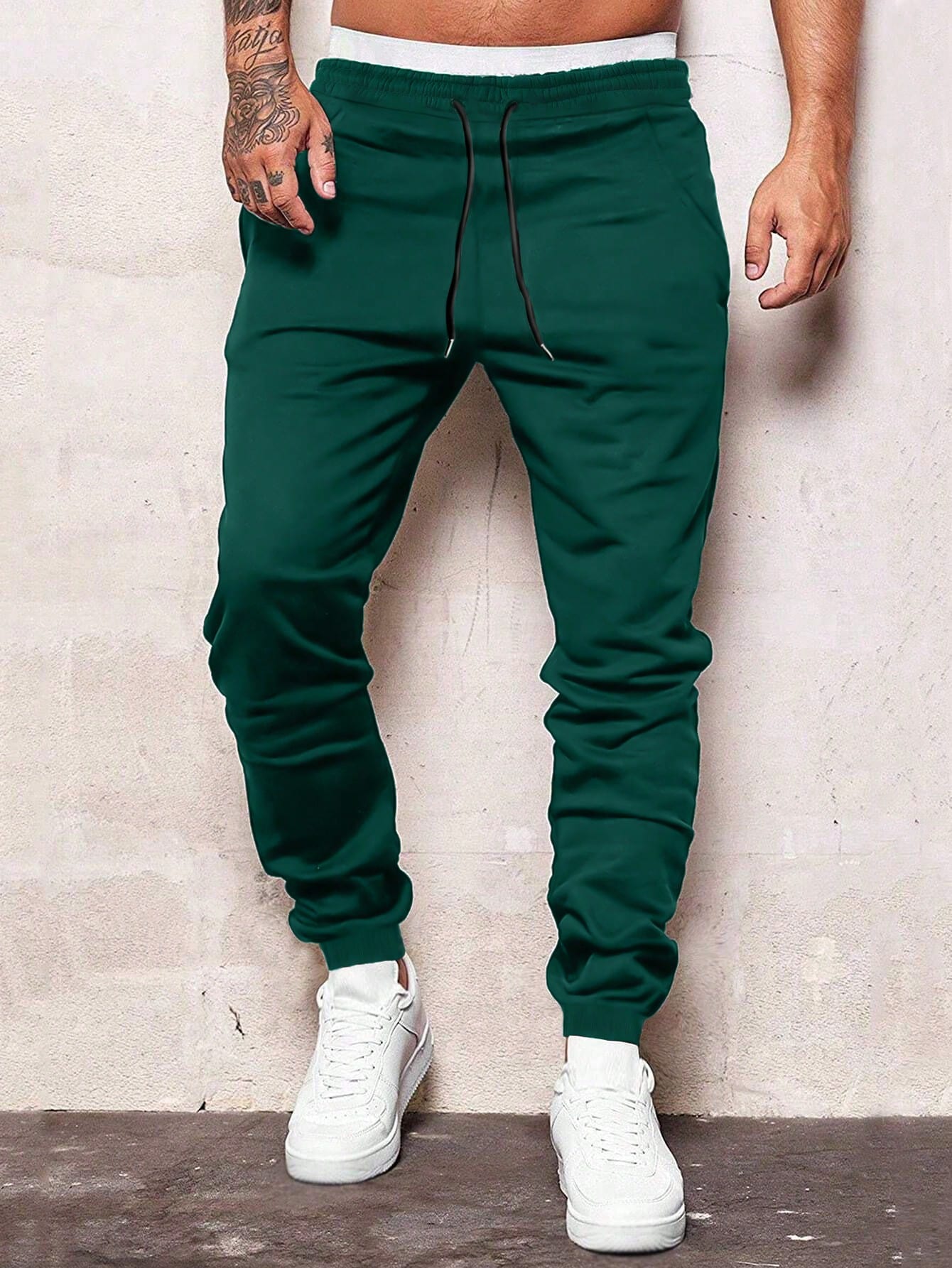 Manfinity Men's Solid Color Drawstring Waist Pants