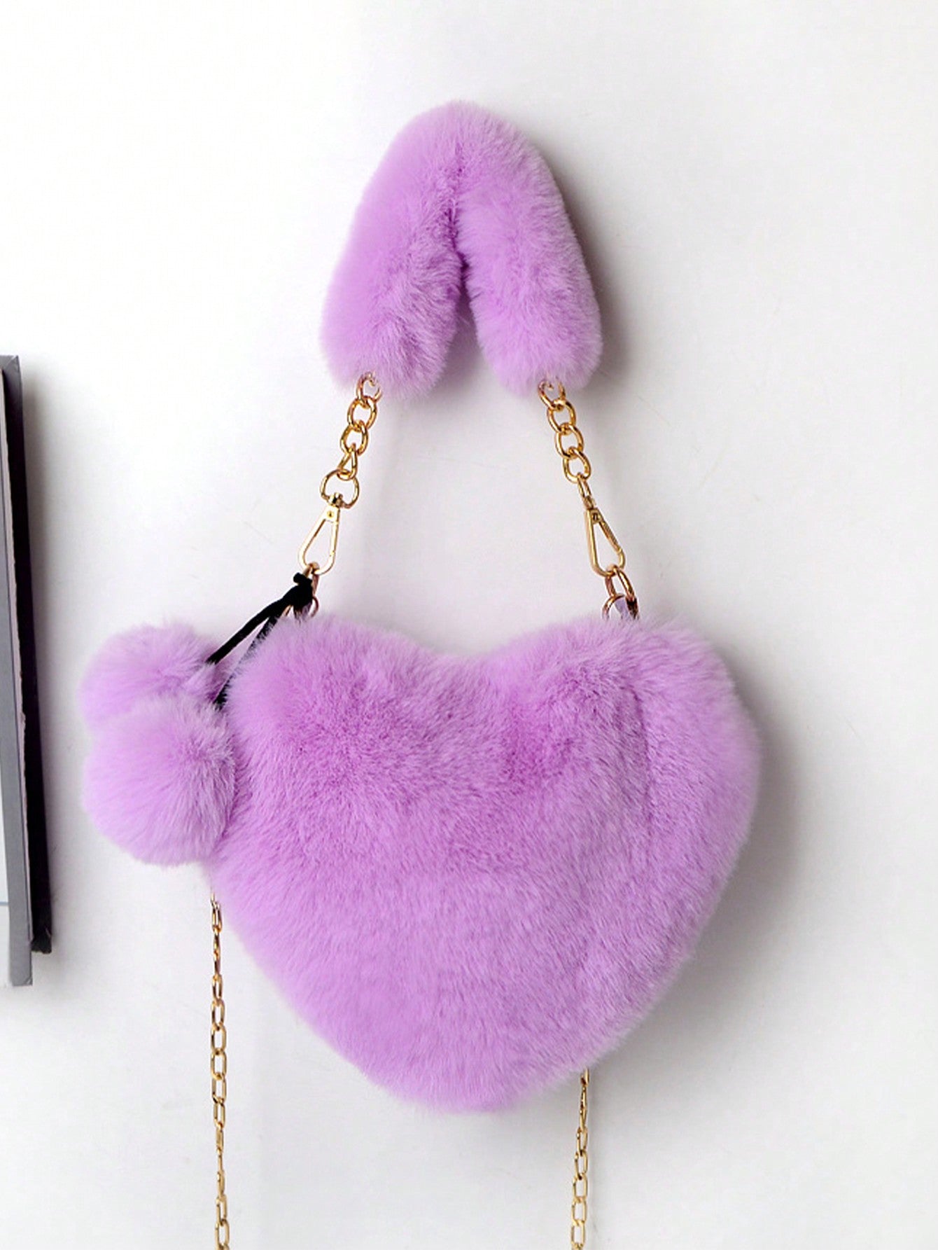 Furry Purse For Girls Heart Shaped Fluffy Handbag For Women Soft Small Shoulder Bag Clutch Purse With Metal Chain Strap . The Best Valentine's Gifts For Girlfriend Lady