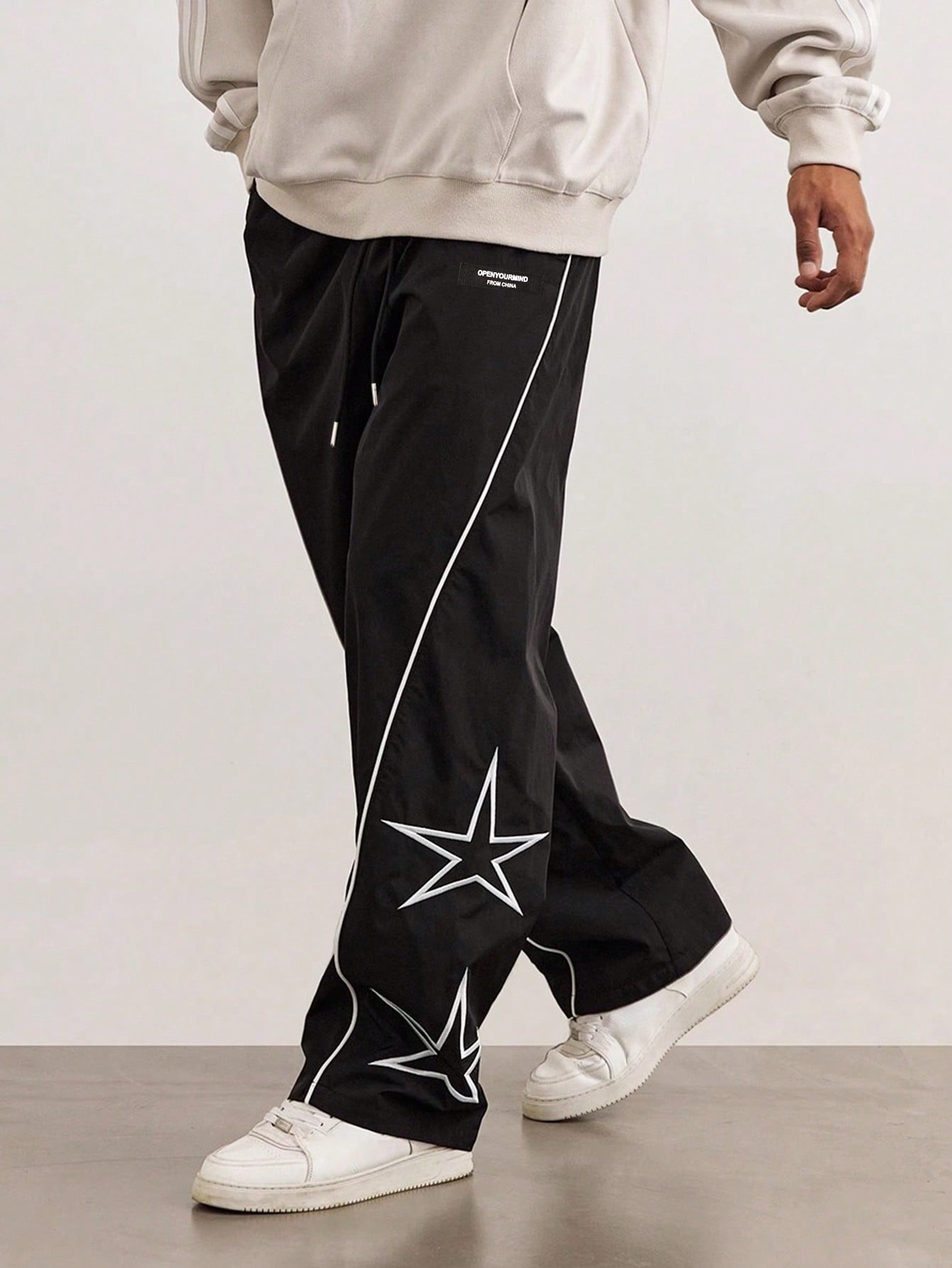 Manfinity Hypemode Loose-Fit Men's Star Pattern Side Stripe Pants