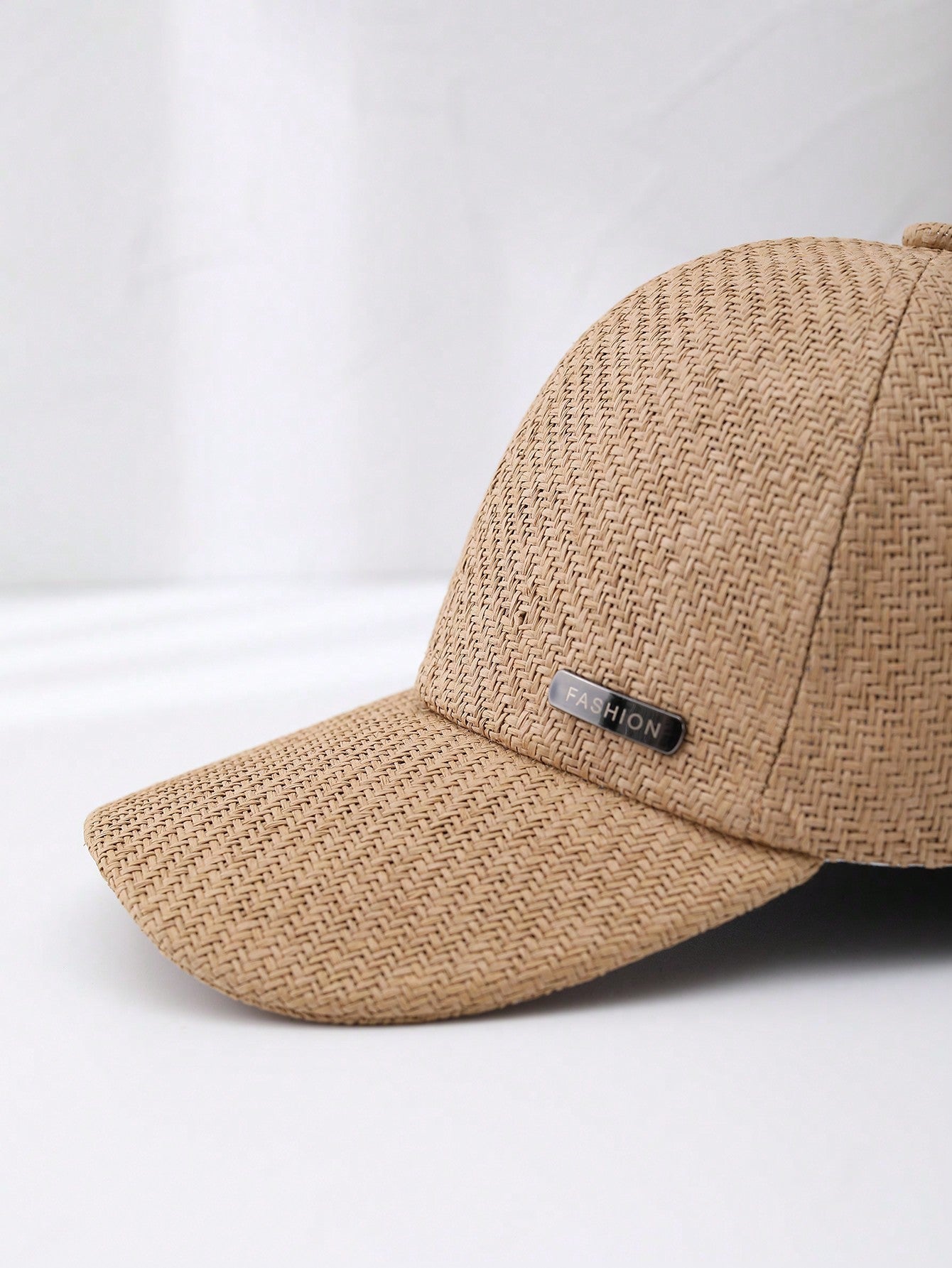 1pc Unisex Breathable Baseball Cap With Alloy Accessories And Straw Weaving, Suitable For Daily Wear Casual Winter Fall