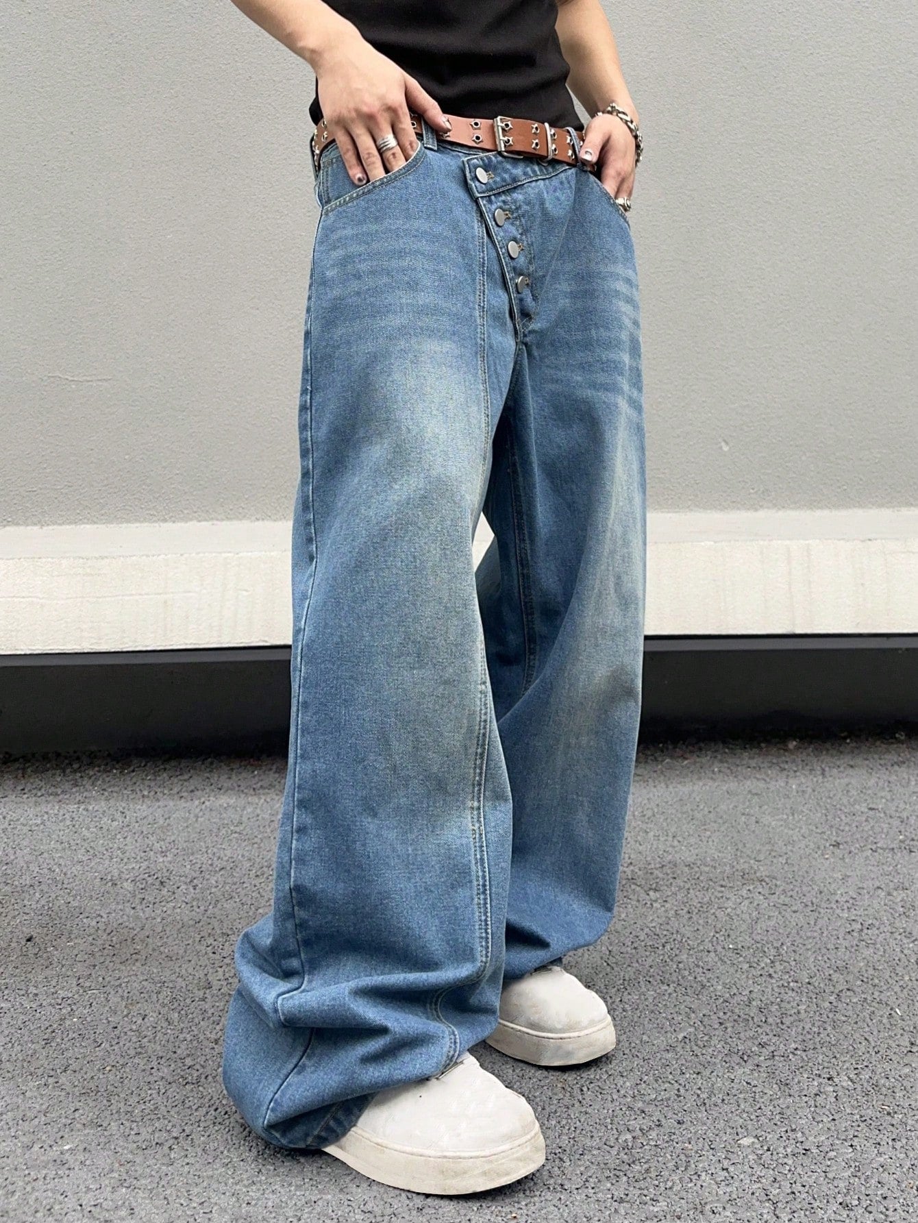 Manfinity EMRG Men Washed Loose Waistband Asymmetrical Wide Leg Denim Pants With Slanted Pockets