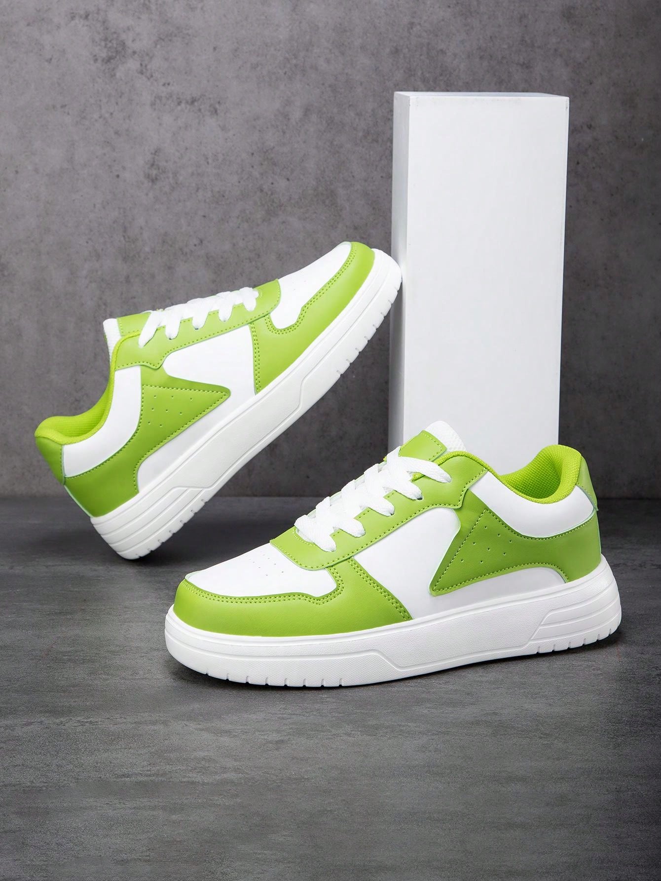 Apple Green Classic Lace-Up Round Toe Thick Sole Casual Skateboard Sneakers, Fashionable Lightweight Breathable Student Shoes, Suitable For Daily Wear, Campus, Dating, Party, Holiday Gift