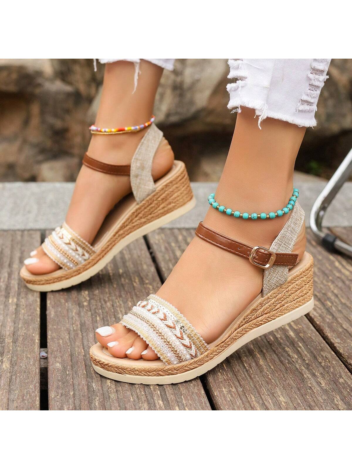 2024 New Arrival Women's White Wedge Sandals, Waterproof Platform Fashionable Slipper For Outdoor Activities, Open Toe Thick Heel Beach Shoes With Ankle Strap, Flat Sole