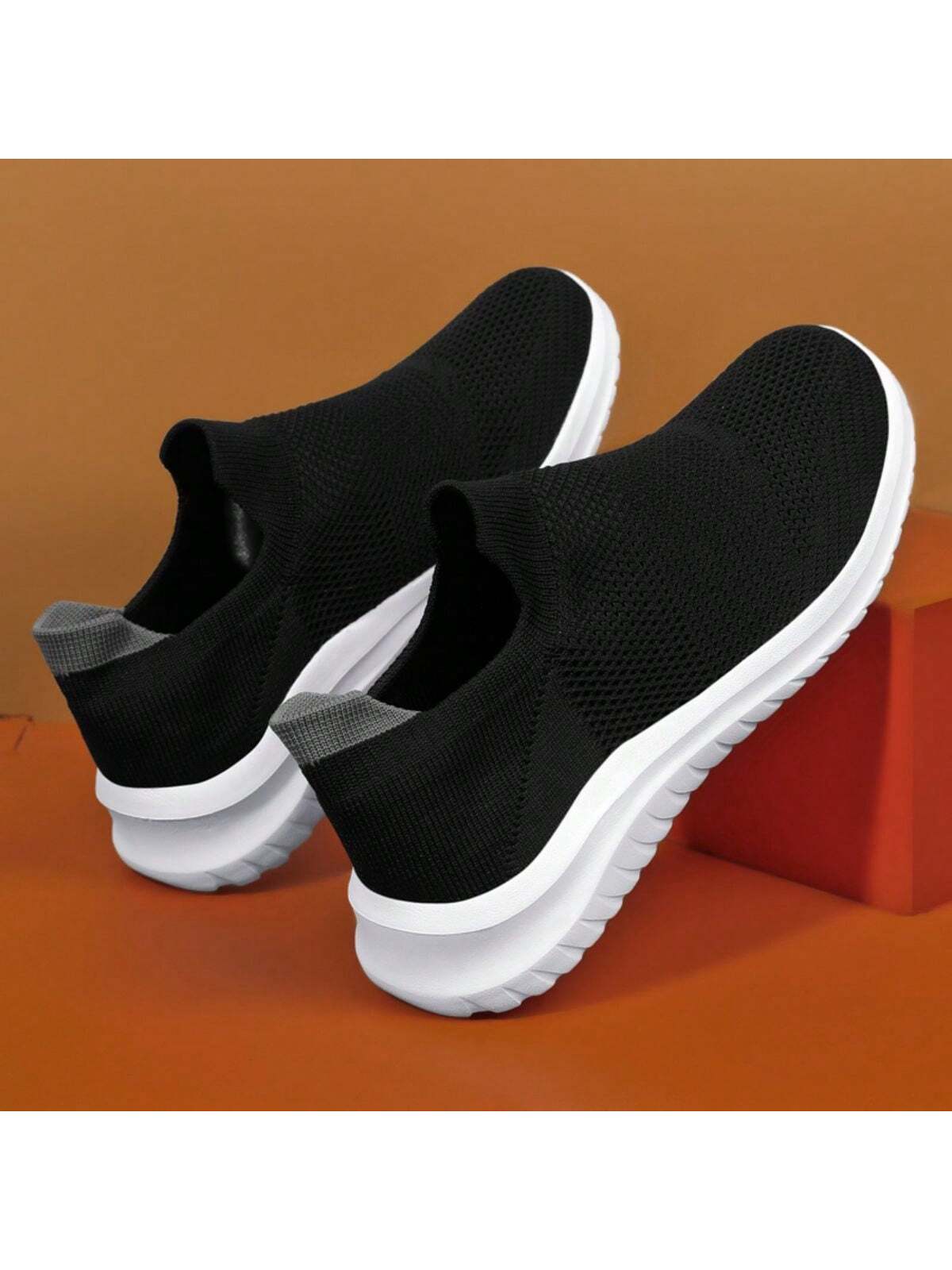 Socks Shoes Men's And Women's Slouchy Slip-On Sneakers, 2024 Summer New Elastic, Comfortable, Casual, And Athletic Women's Shoes Without Laces