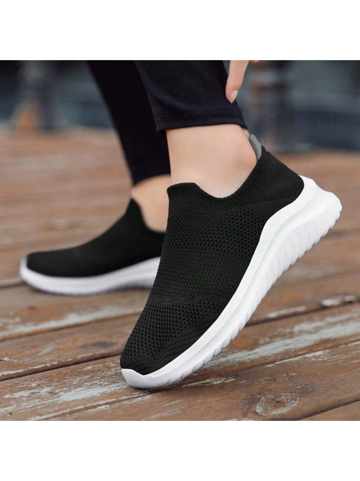 Socks Shoes Men's And Women's Slouchy Slip-On Sneakers, 2024 Summer New Elastic, Comfortable, Casual, And Athletic Women's Shoes Without Laces