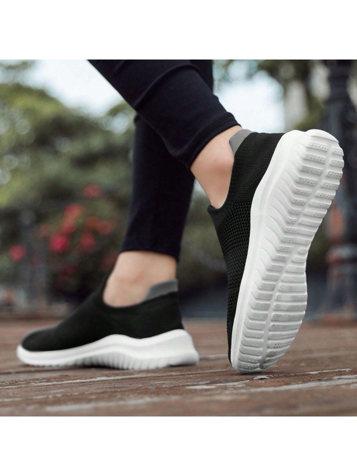 Socks Shoes Men's And Women's Slouchy Slip-On Sneakers, 2024 Summer New Elastic, Comfortable, Casual, And Athletic Women's Shoes Without Laces