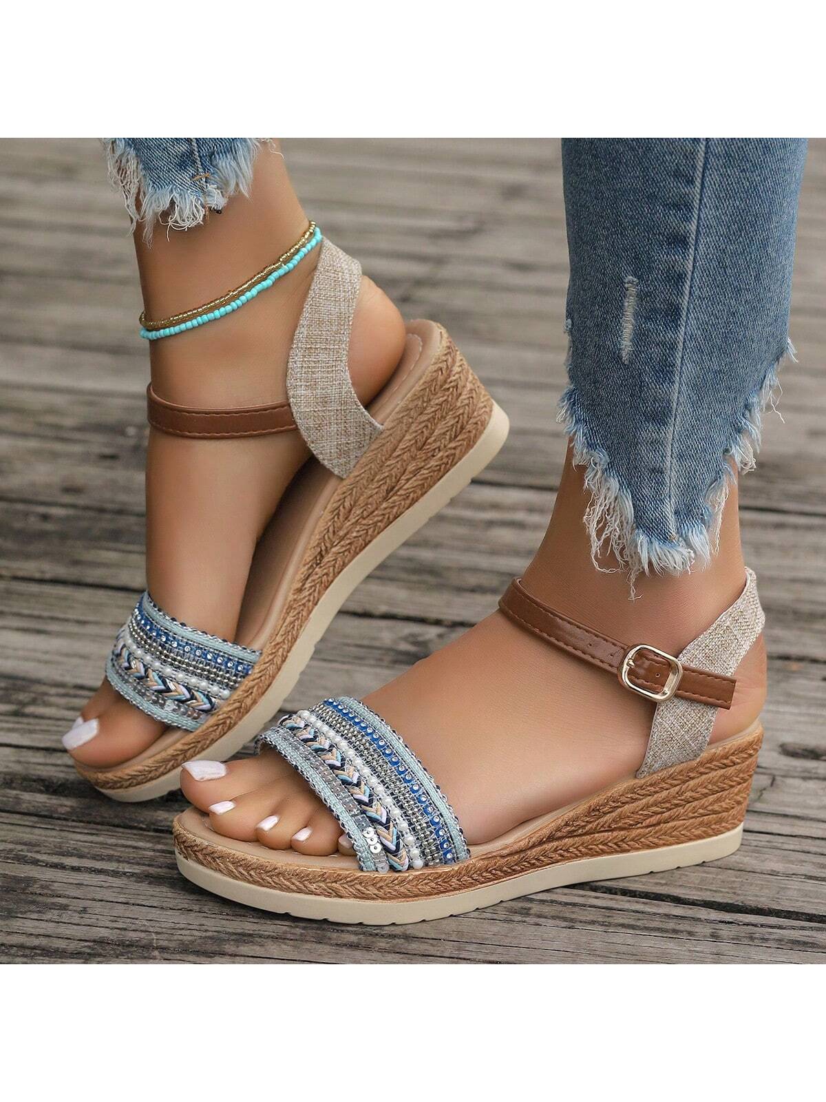 2024 New Arrival Women's White Wedge Sandals, Waterproof Platform Fashionable Slipper For Outdoor Activities, Open Toe Thick Heel Beach Shoes With Ankle Strap, Flat Sole