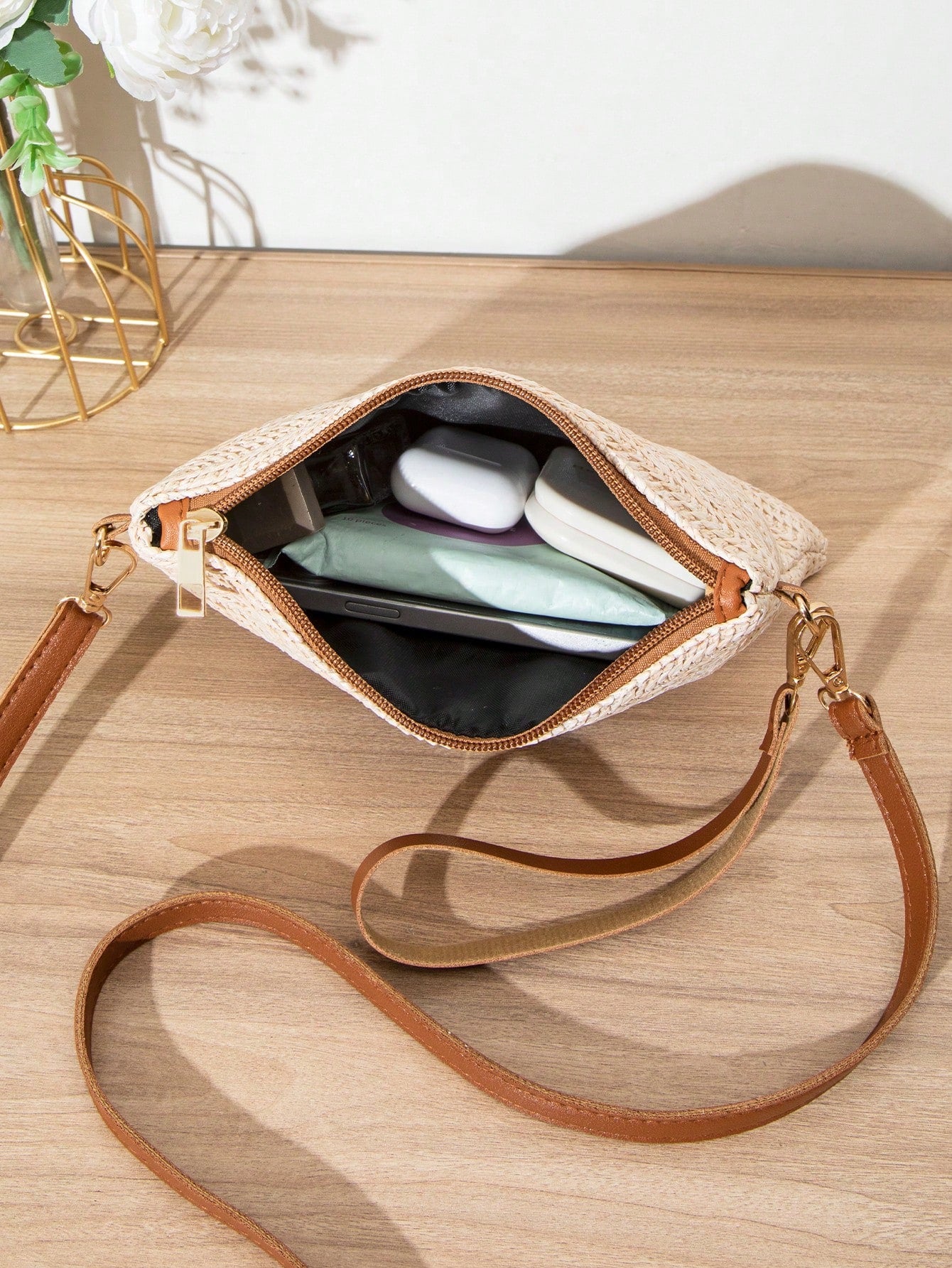 New Spring/Summer Straw Woven Trendy Women's Bag, Wholesale All-Match Crossbody Shoulder Bag, Sweet Small Square Bag