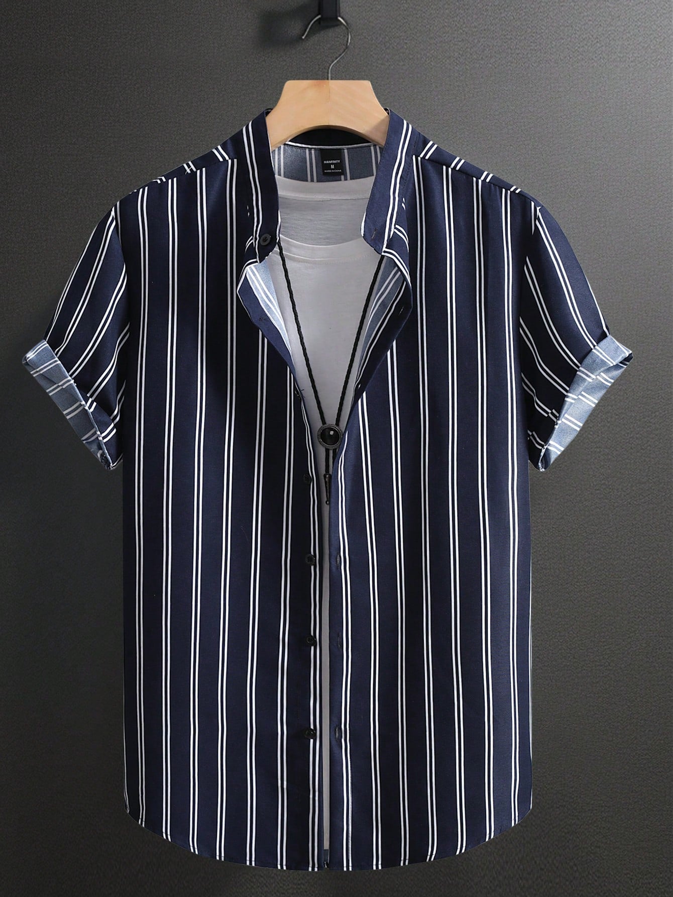 Manfinity Homme Men's Summer Striped Short Sleeve Casual Shirt, Button Up Graphic Stripe Blue Shirt