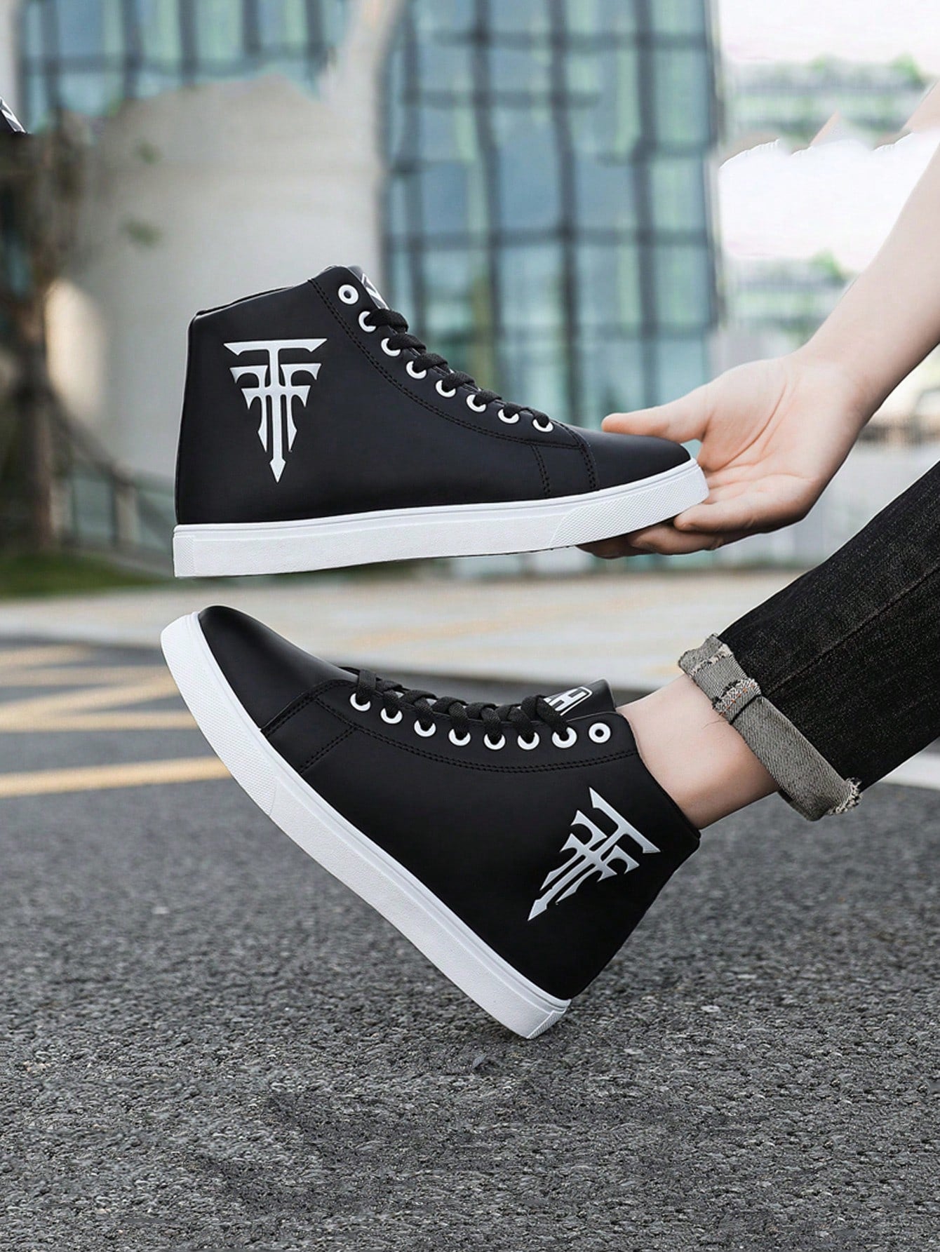 Men's High-Top Lace-Up Skate Shoes, Breathable Fashionable And Comfortable Footwear