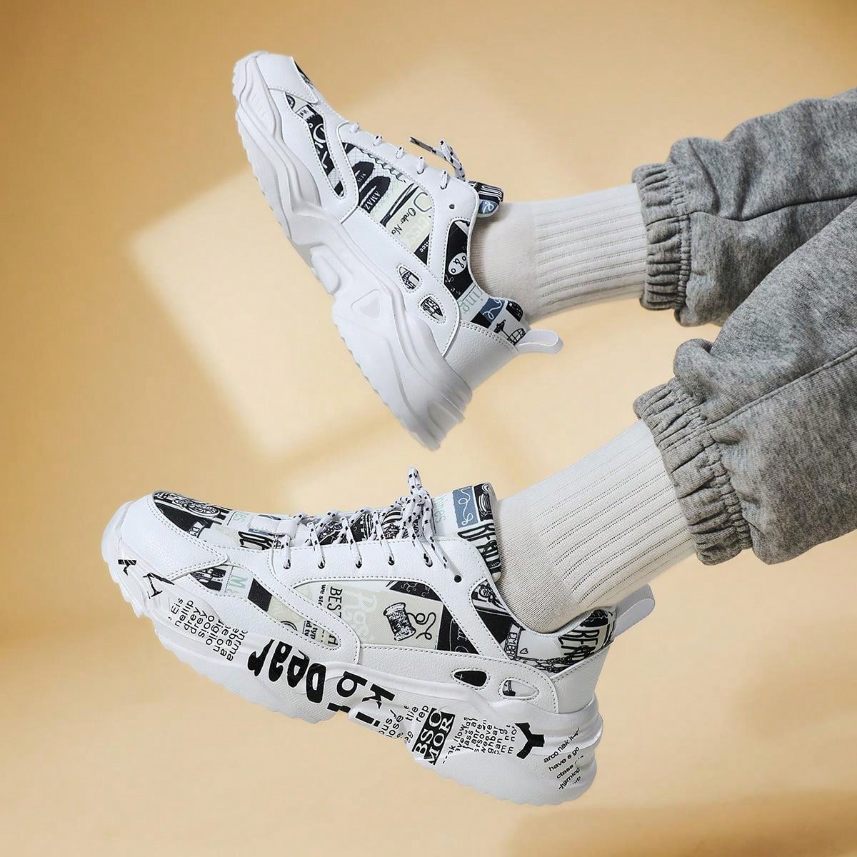 Men Letter Graphic Lace-Up Front Chunky Sneakers, Sport Outdoor Sneakers