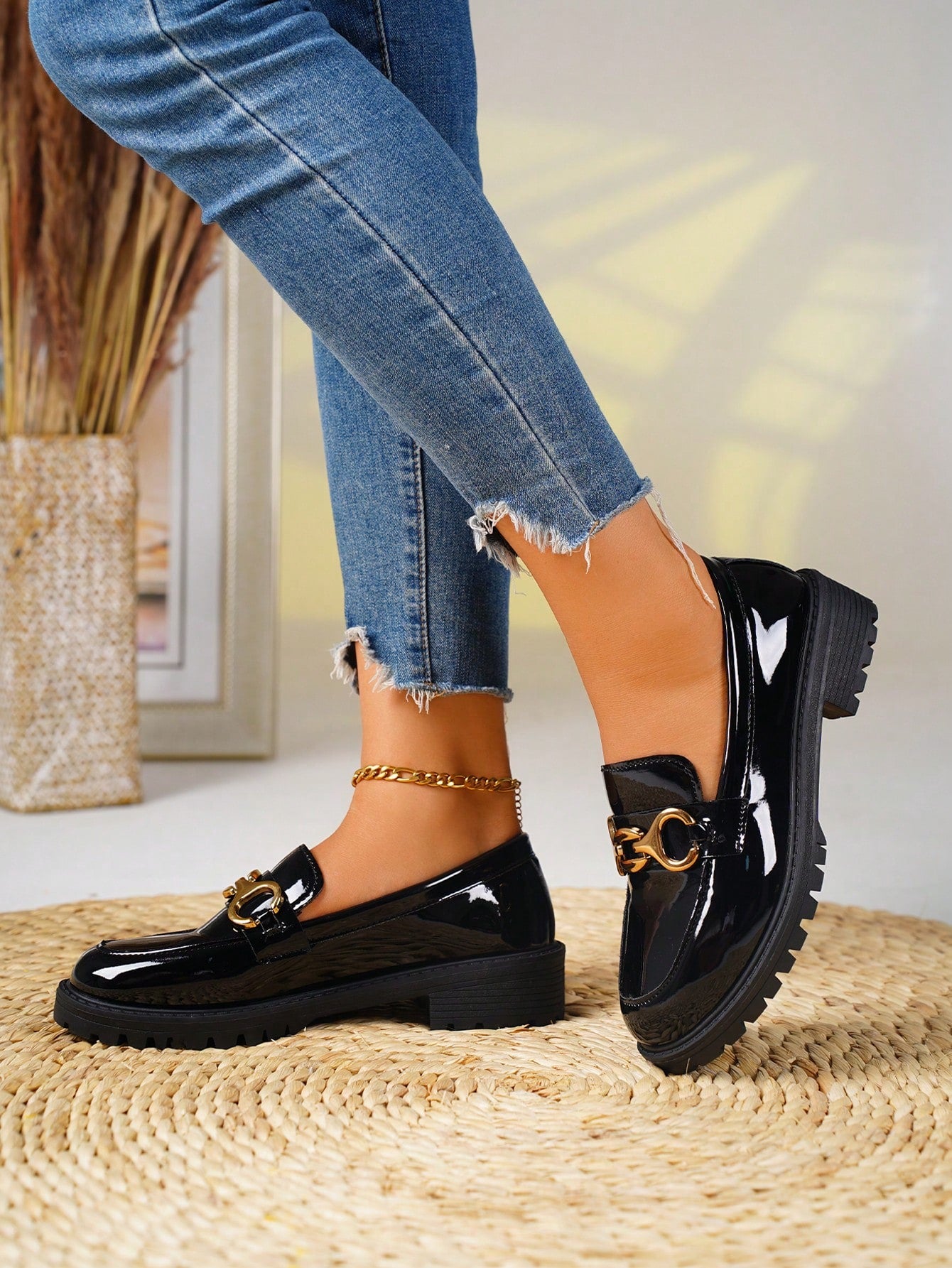 Thick Sole Platform Loafers Wedge Oxford Shoes Women Pointed Toe Lace Up Low Heel Casual Metal Buckle Pumps