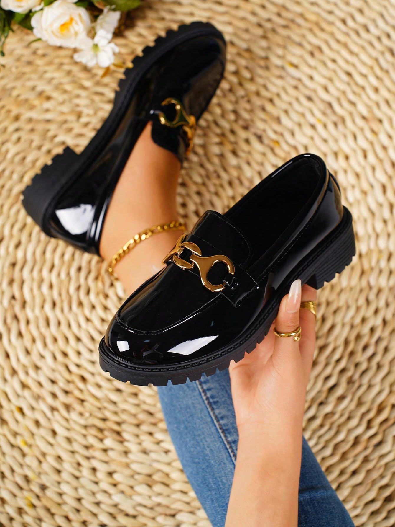 Thick Sole Platform Loafers Wedge Oxford Shoes Women Pointed Toe Lace Up Low Heel Casual Metal Buckle Pumps