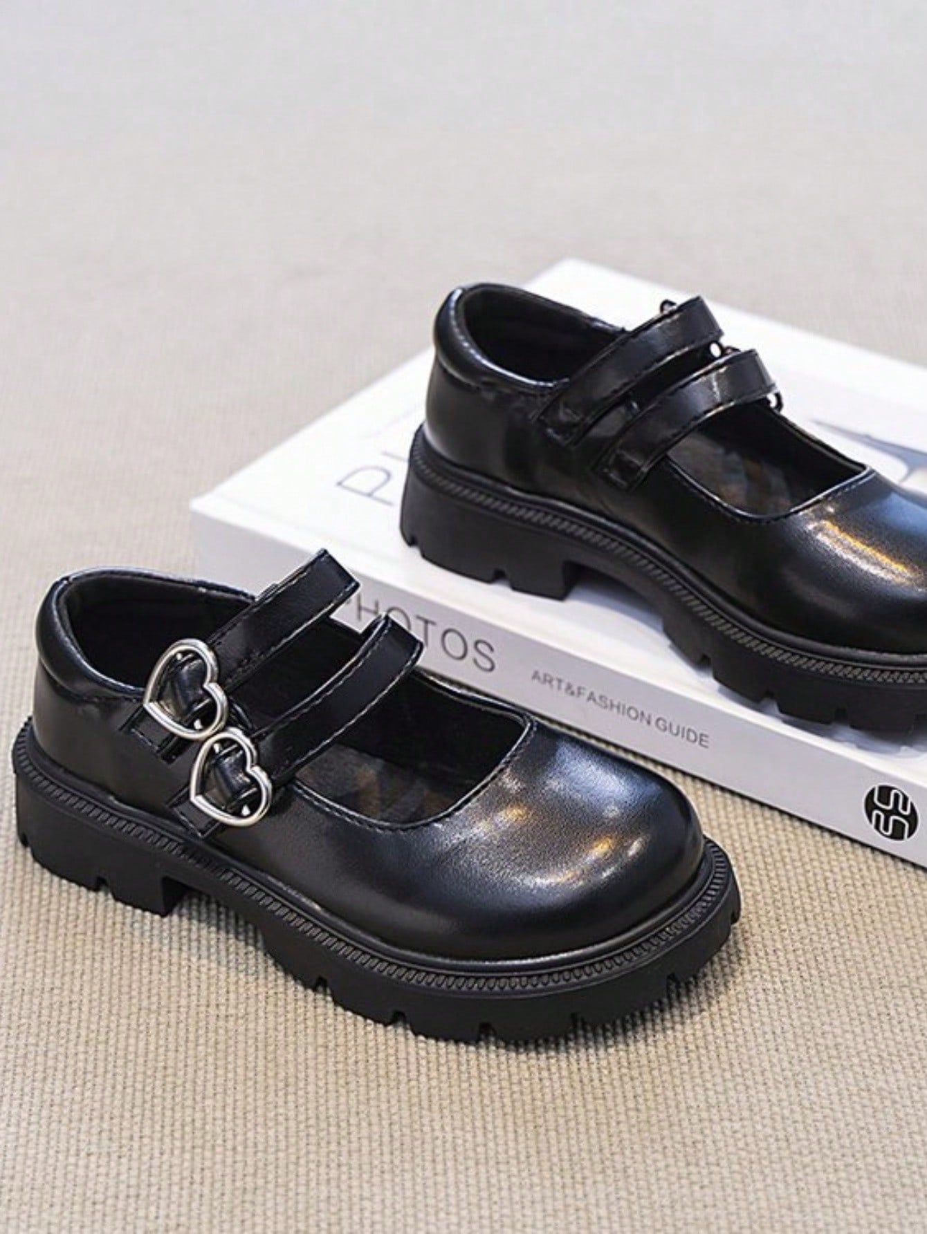 Girls' Black Leather Shoes All Seasons Thick Sole British Style Princess Shoes For Performance, School, And Events, Big Kids