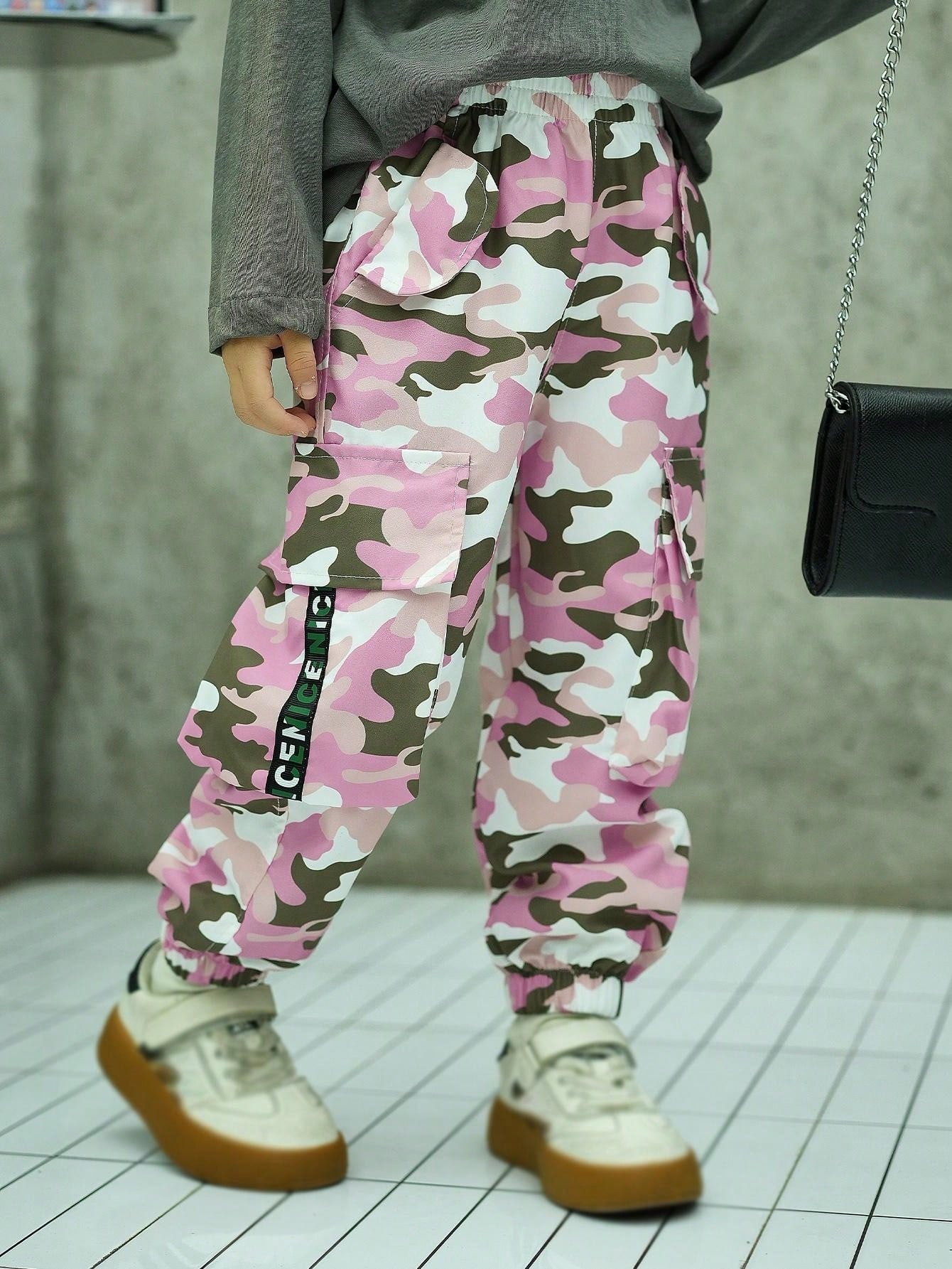 1pc Young Girl Camouflage Pattern Multi-Pocket Cargo Pants, Fashionable Casual Summer Trousers