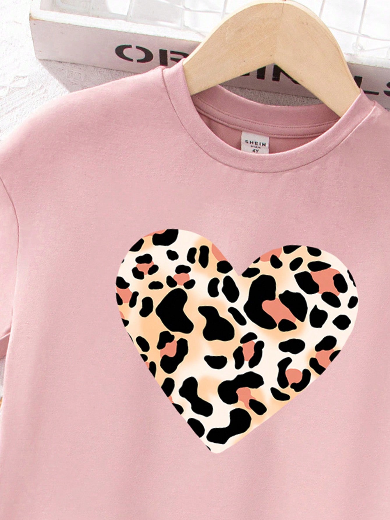 2pcs Set Tween Girls Casual Leopard Print Heart Graphic T-Shirt And Pants, Summer