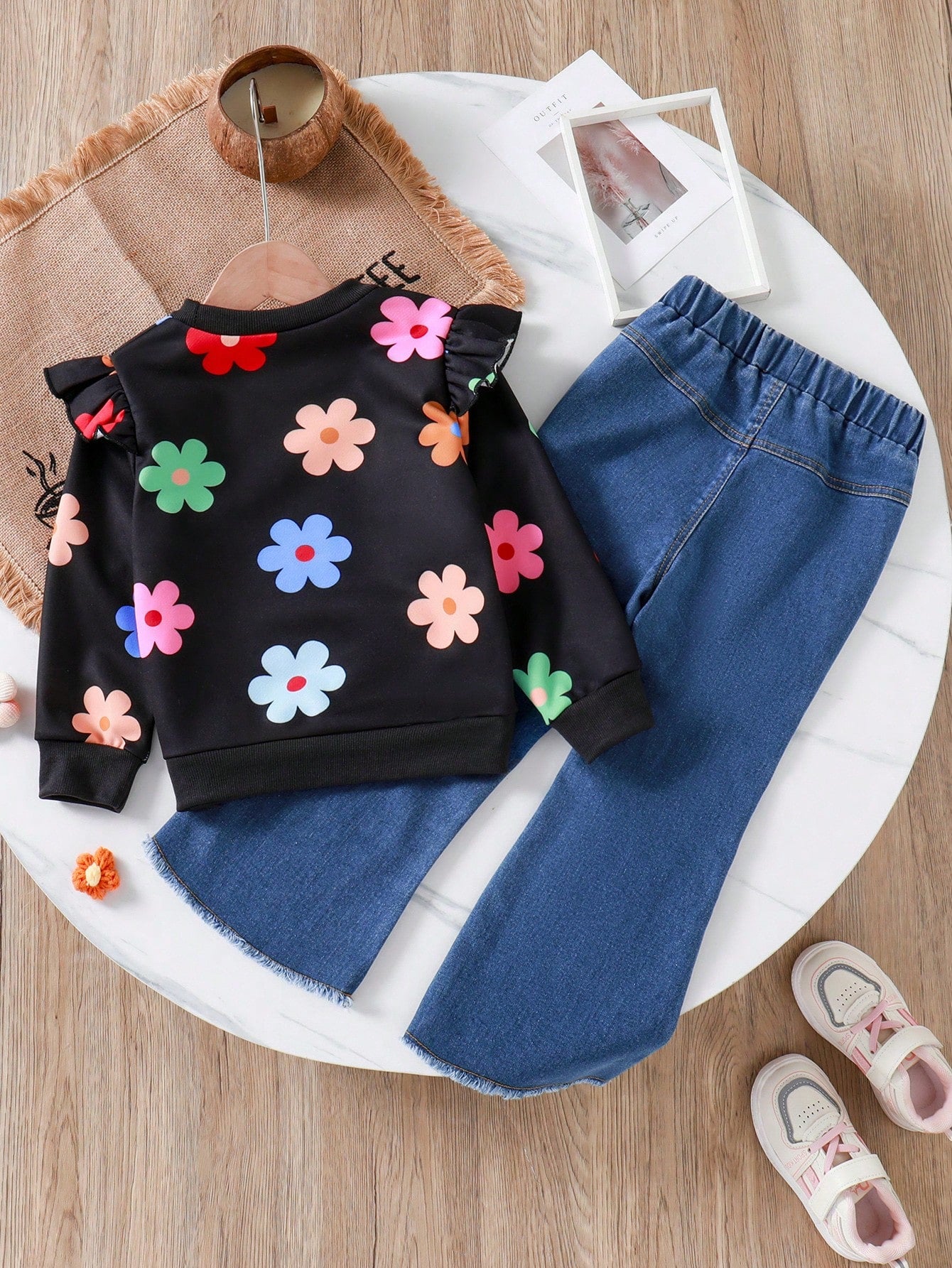 Young Girl 2pcs Casual Basic Vacation Kawaii Floral Print Black Cropped Sweatshirt   3D Flower Embroidered Flare Denim Pants Set, Suitable For Autumn, Winter, Home, Casual, Party, Family Gathering, School, Birthday Gift, Picnic, Matching Sister, Vacation