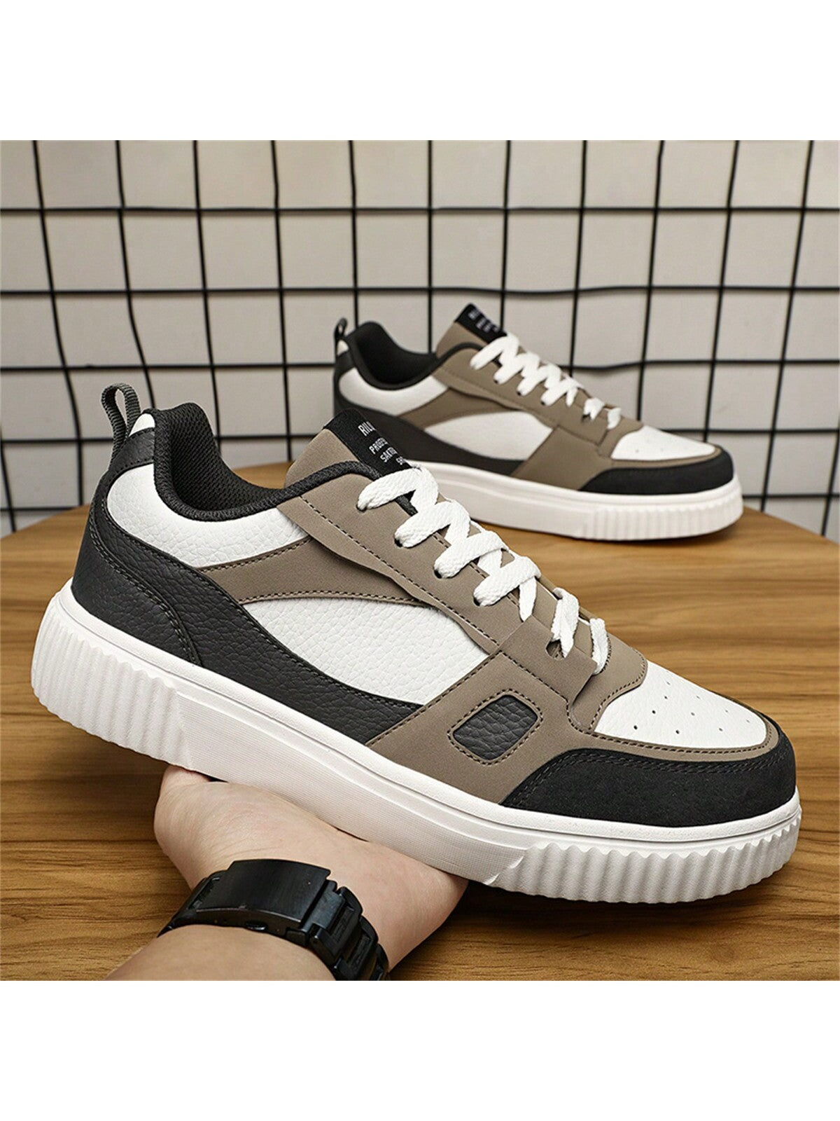 Men's Stylish Street Style Skateboard Shoes, Comfortable Non-Slip Casual Lace-Up Sneakers For Men's Outdoor Activities