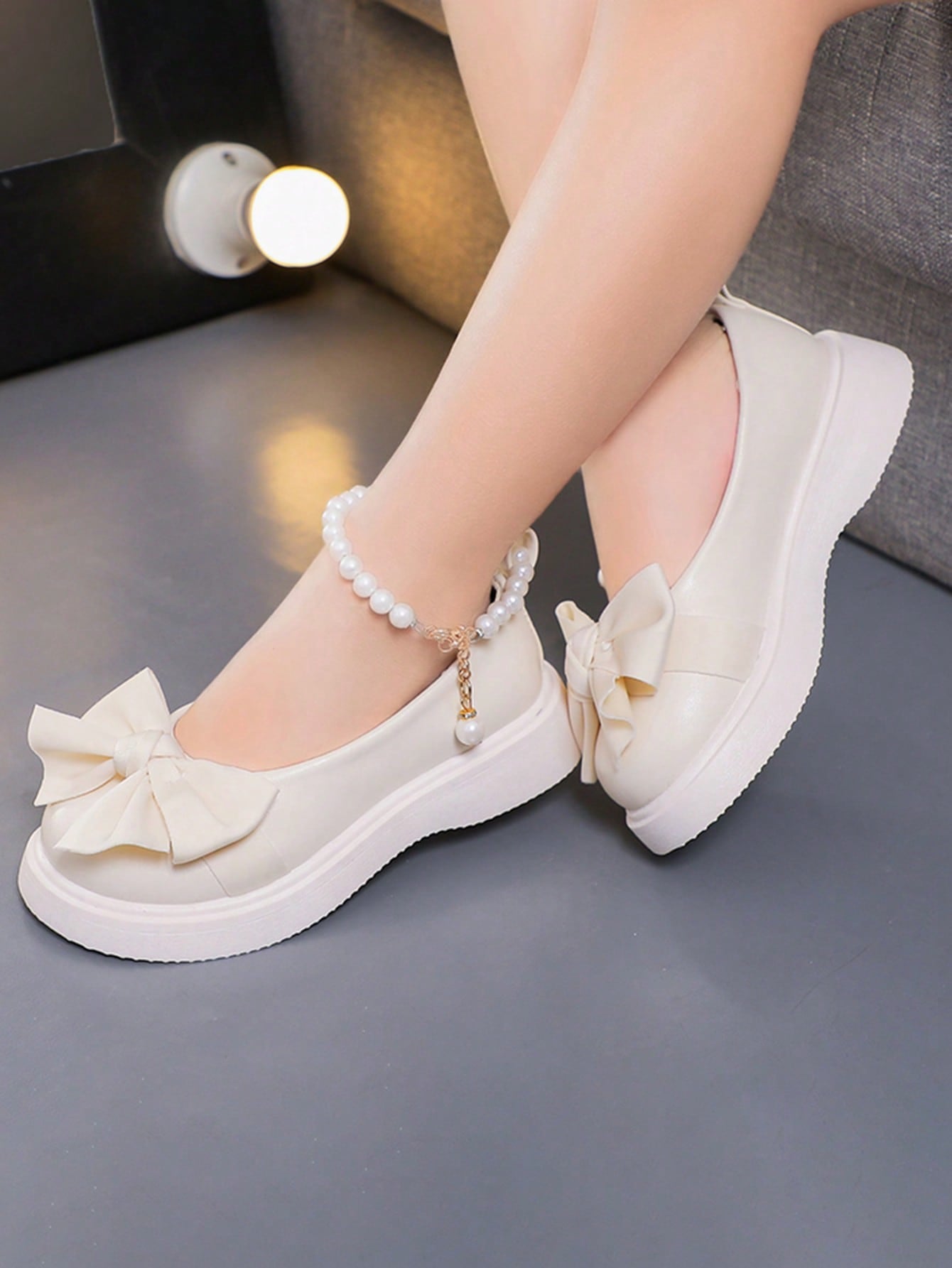 1 Pair Cute And Elegant Girls Pearl-Accent Flat Shoes For Daily, Party And Holiday Wear