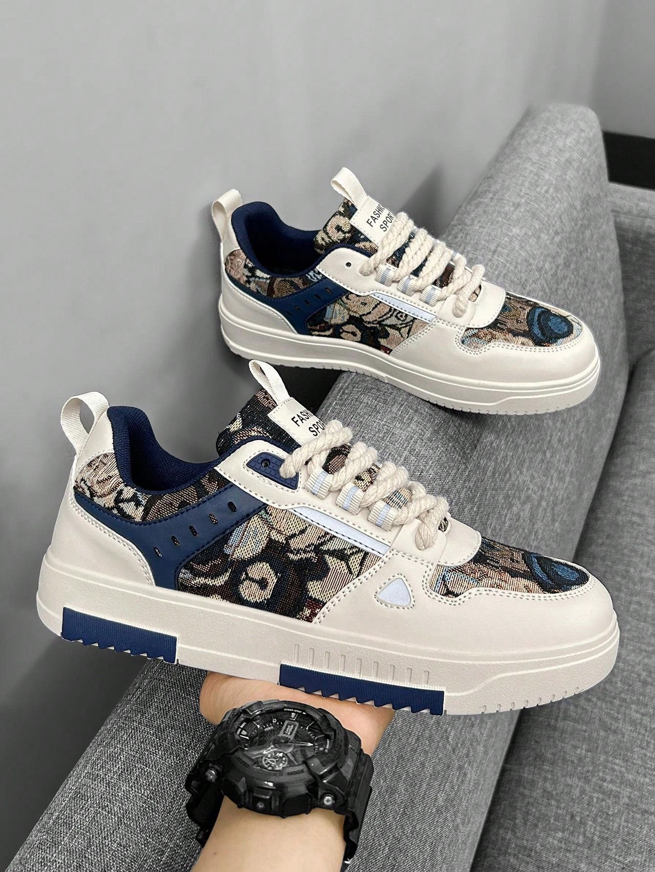 Men's Vintage Oil Painting Pattern Lace-Up Casual Sneakers, Teens Random Printed Breathable Anti-Slip Canvas Shoes