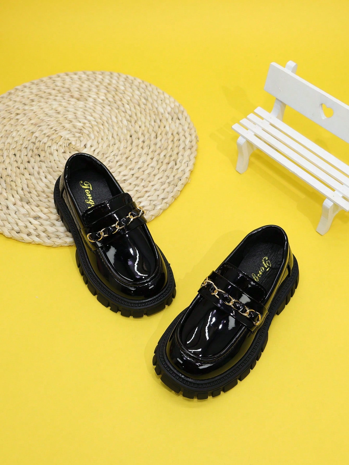 New Thick Sole Girls Casual Leather Loafers, Anti-Slip British Style Black Color Children Platform Shoes, Princess Glossy Flat Oxfords For Girls