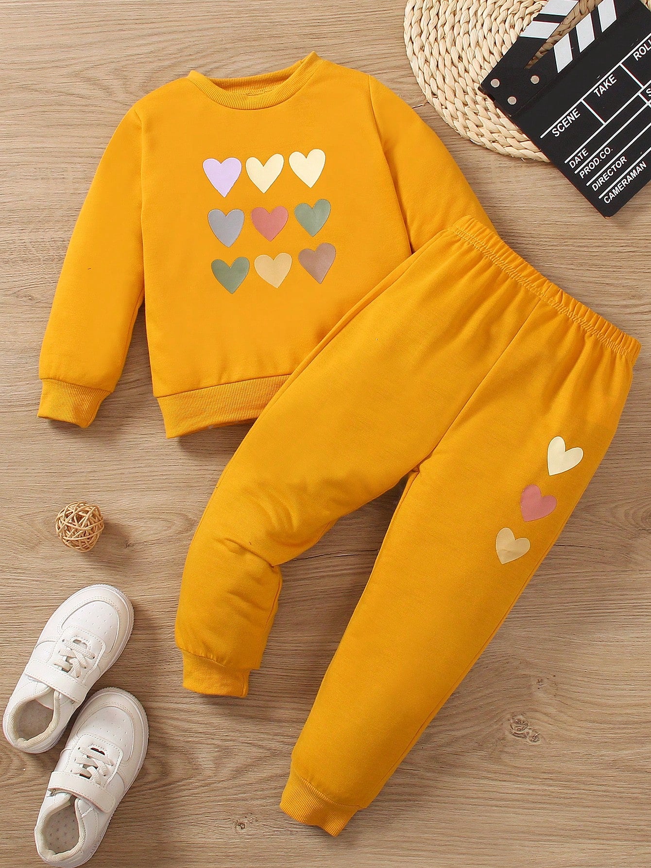 2pcs Young Girl Heart Print Crew Neck Sweatshirt And Jogger Pants Casual Loose Set, Spring Autumn