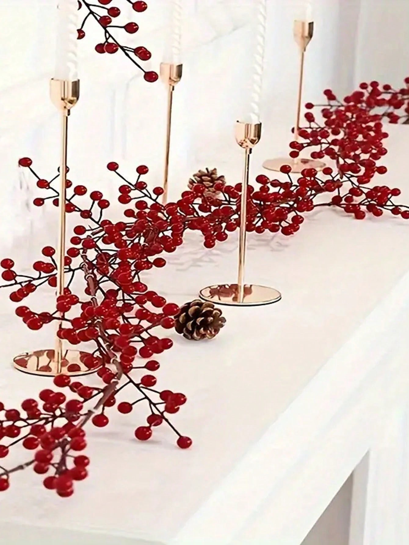 1pc Red Berry Garland Christmas Decoration, Artificial Cranberry Vine - Plastic Holly Hanging Decor, Suitable For Home, Wedding, Christmas - Versatile Artificial Berry Wreath, For Table, New Year Celebration, Engagement Party Decoration