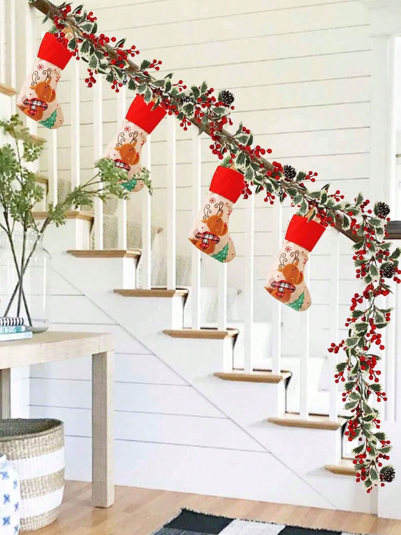 1Pc 2M Artificial Holly Leaves With Garland, Light Garland, Red Berry Garland, DIY Confrontation Ornament, Openly Christmas Tree Party,Christmas