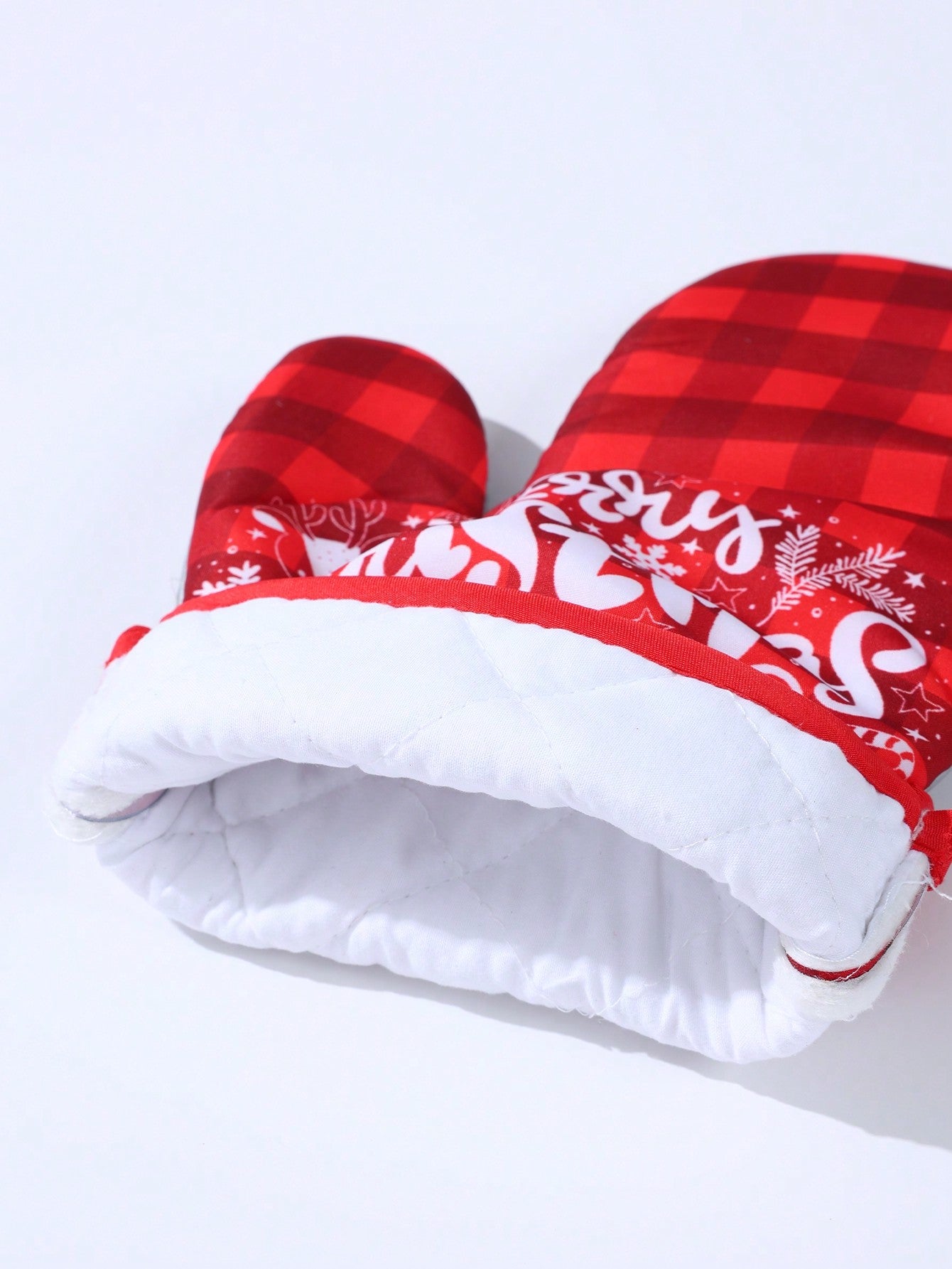 2Pcs Christmas Heat Insulation Oven Gloves,Santa Claus Snowman Pattern,Christmas Decorations,Kitchen Essentials, Baking Tools,Holiday Cooking And Baking Supplies,Xmas Party Decor,Merry Christmas,2025 New Year Decor