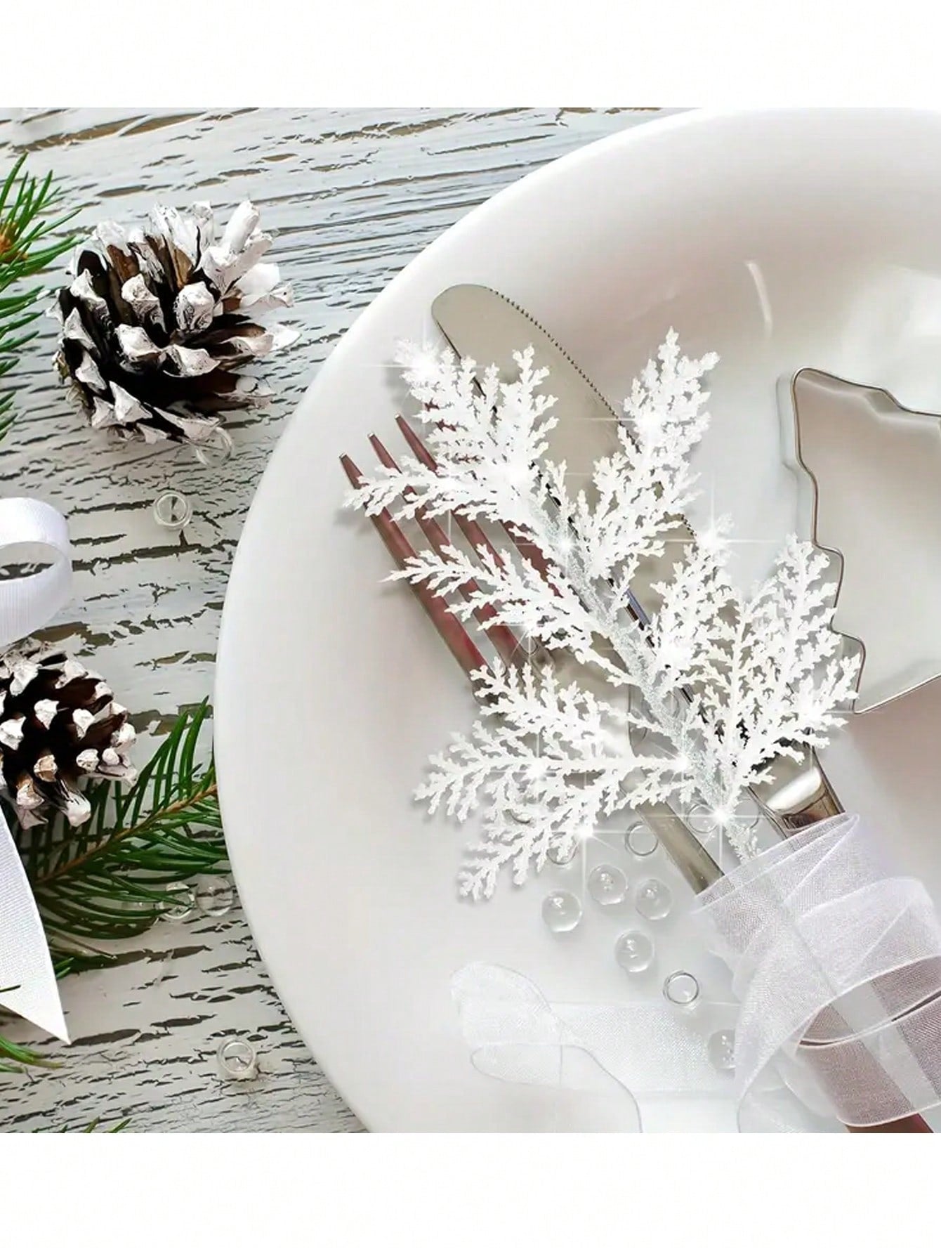 2pcs Artificial Pine Needle Branches, Glitter Leaf Christmas Floral Branches, White Fake Pine Needles For DIY Home Wedding Christmas Tree Decoration Artificial Flowers Wreath,Christmas